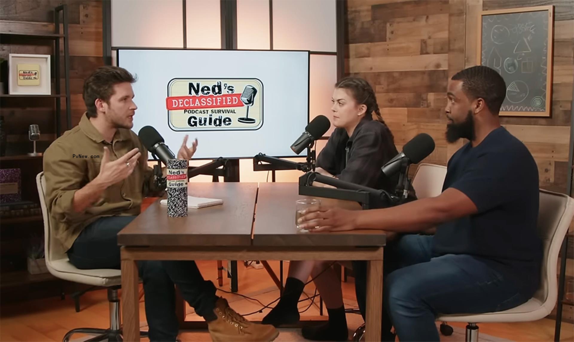 Devon Werkheiser Daniel Curtis Lee Lindsey Shaw 