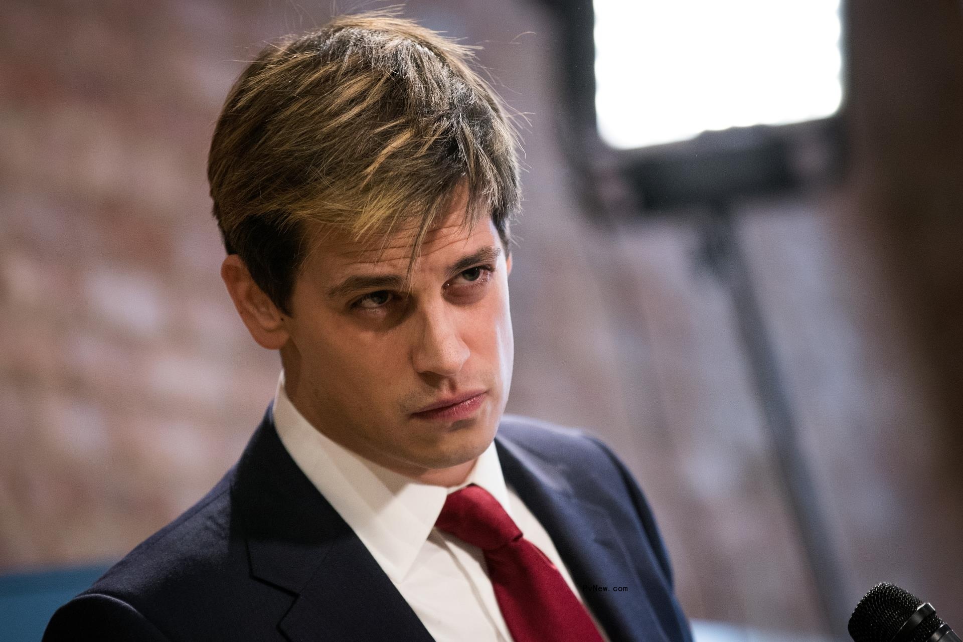 Milo Yiannopoulos speaking during a press co<i></i>nference in 2017.