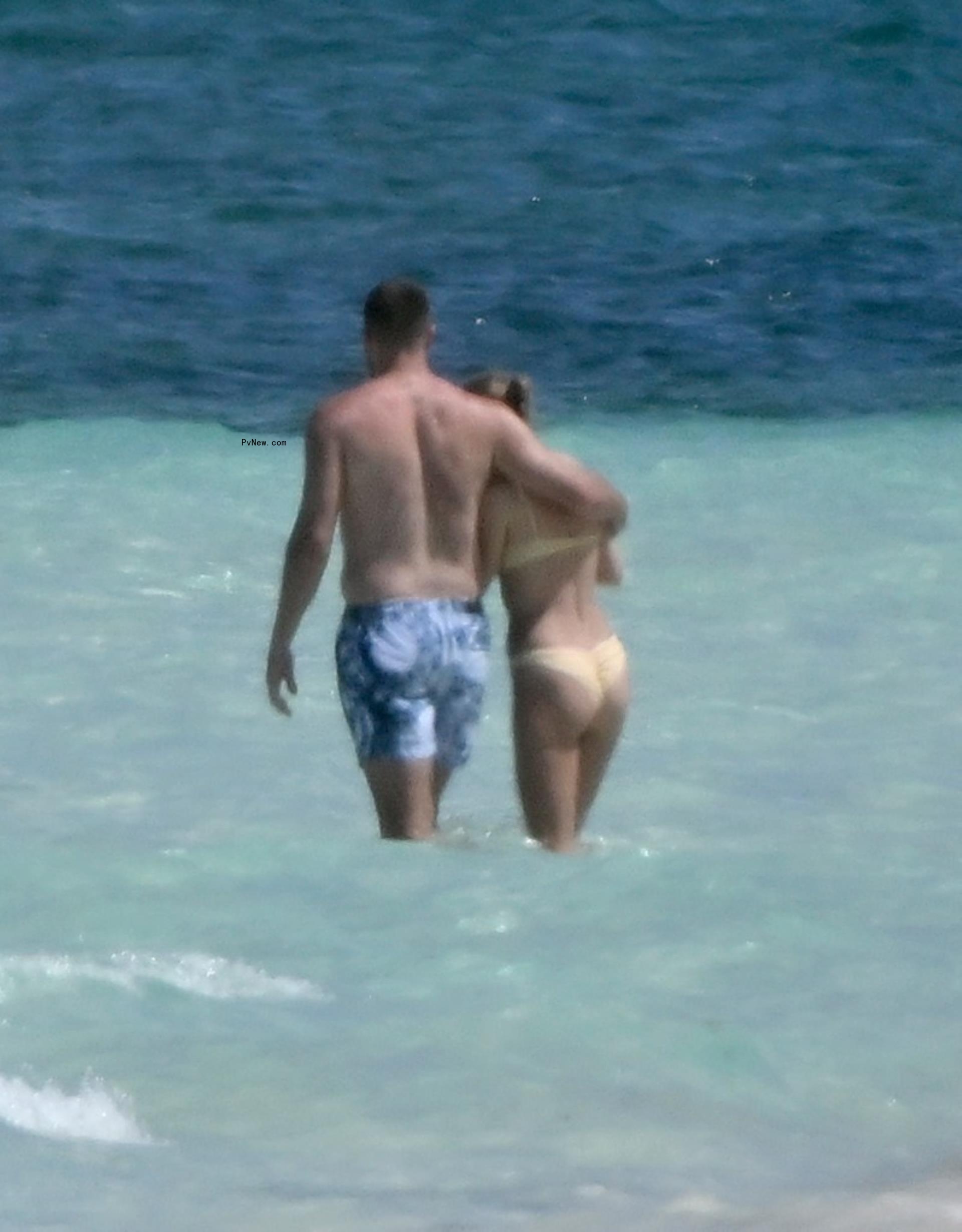 taylor swift travis kelce bahamas vacation
