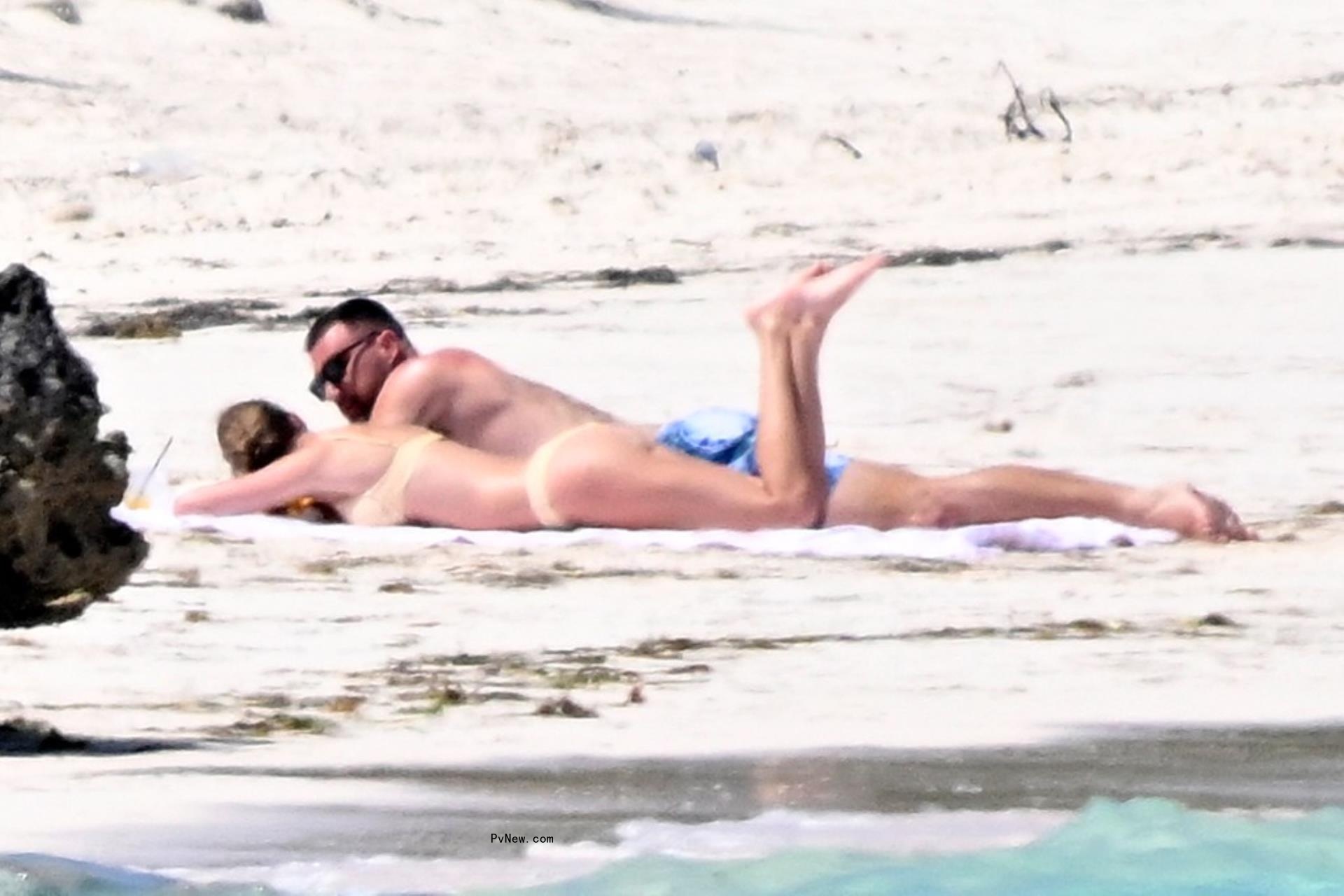 taylor swift travis kelce in bahamas on vacation
