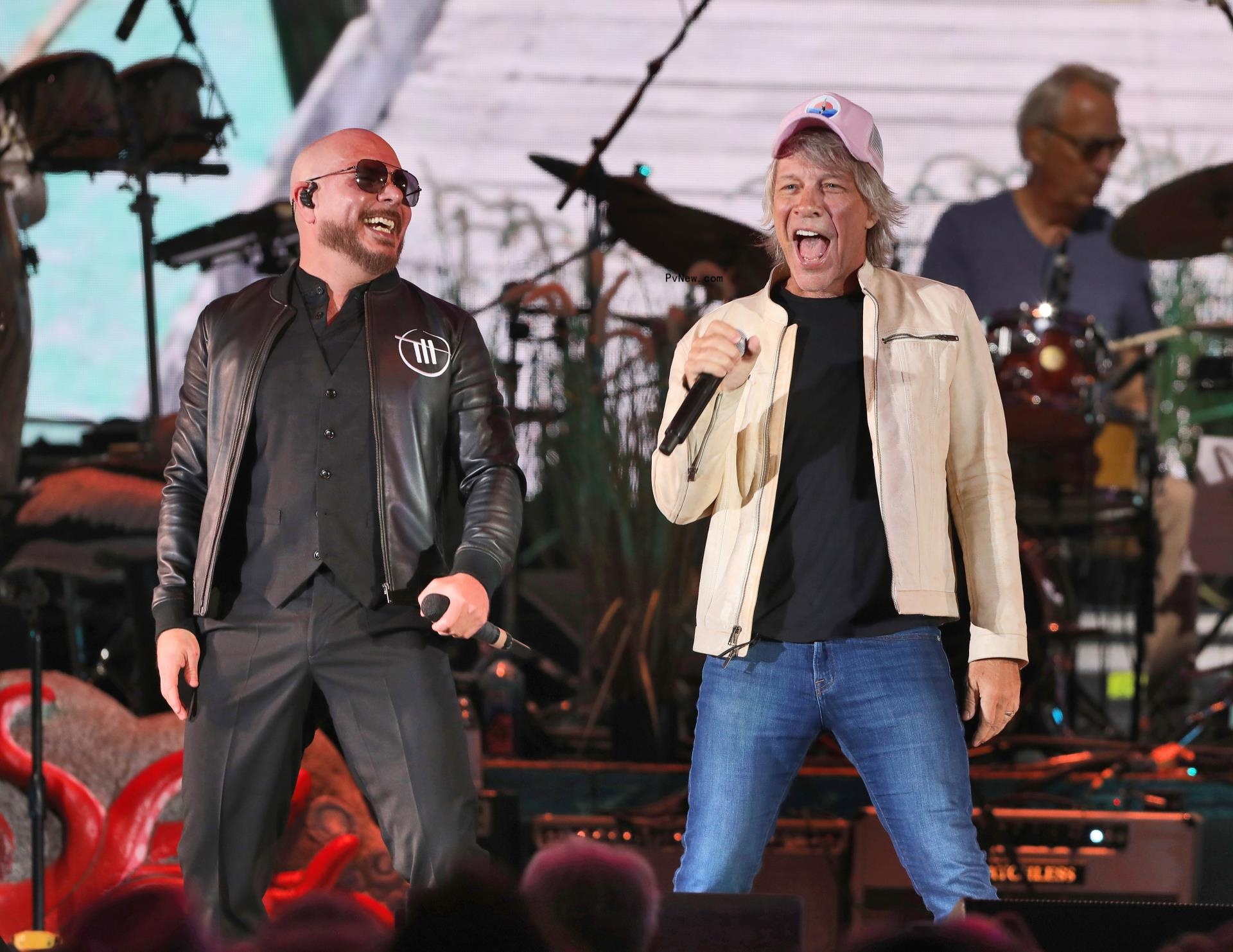 Jimmy Buffett Tribute at Hollywood Bowl Brings Together Paul McCartney, Eagles, Snoop Dogg, Harrison Ford, Brandi Carlile, Jane Fo<i></i>nda and Scores of Stars