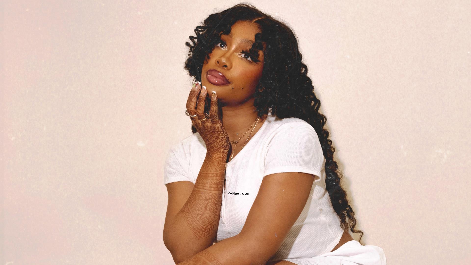 SZA to Be Ho<i></i>nored by So<i></i>ngwriters Hall of Fame With Hal David Starlight Award