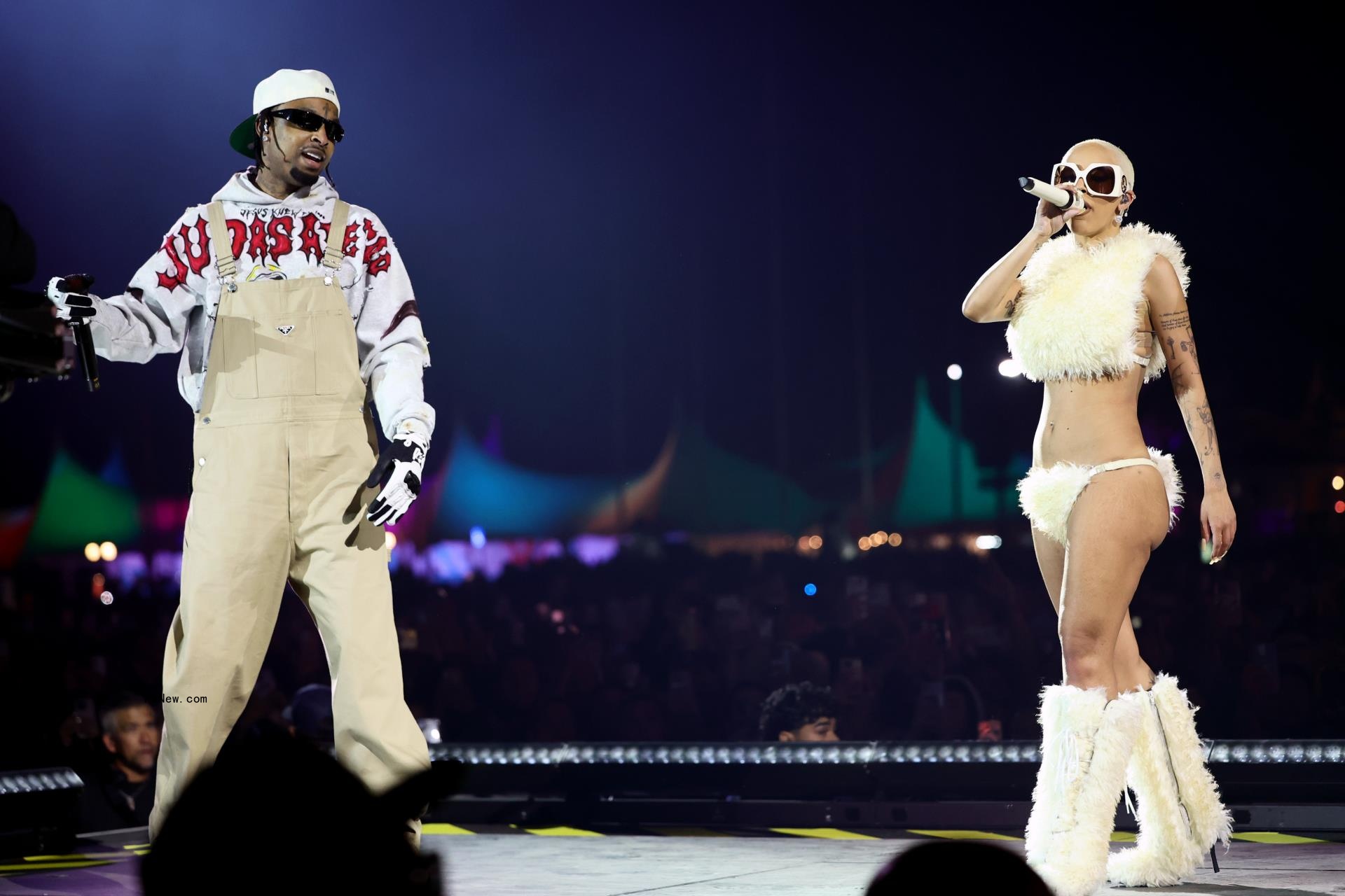 Doja Cat Gets Provocative at Coachella With Mud Dancing, Dinosaurs, Yetis, 21 Savage and a Determination to Avoid the Oldies