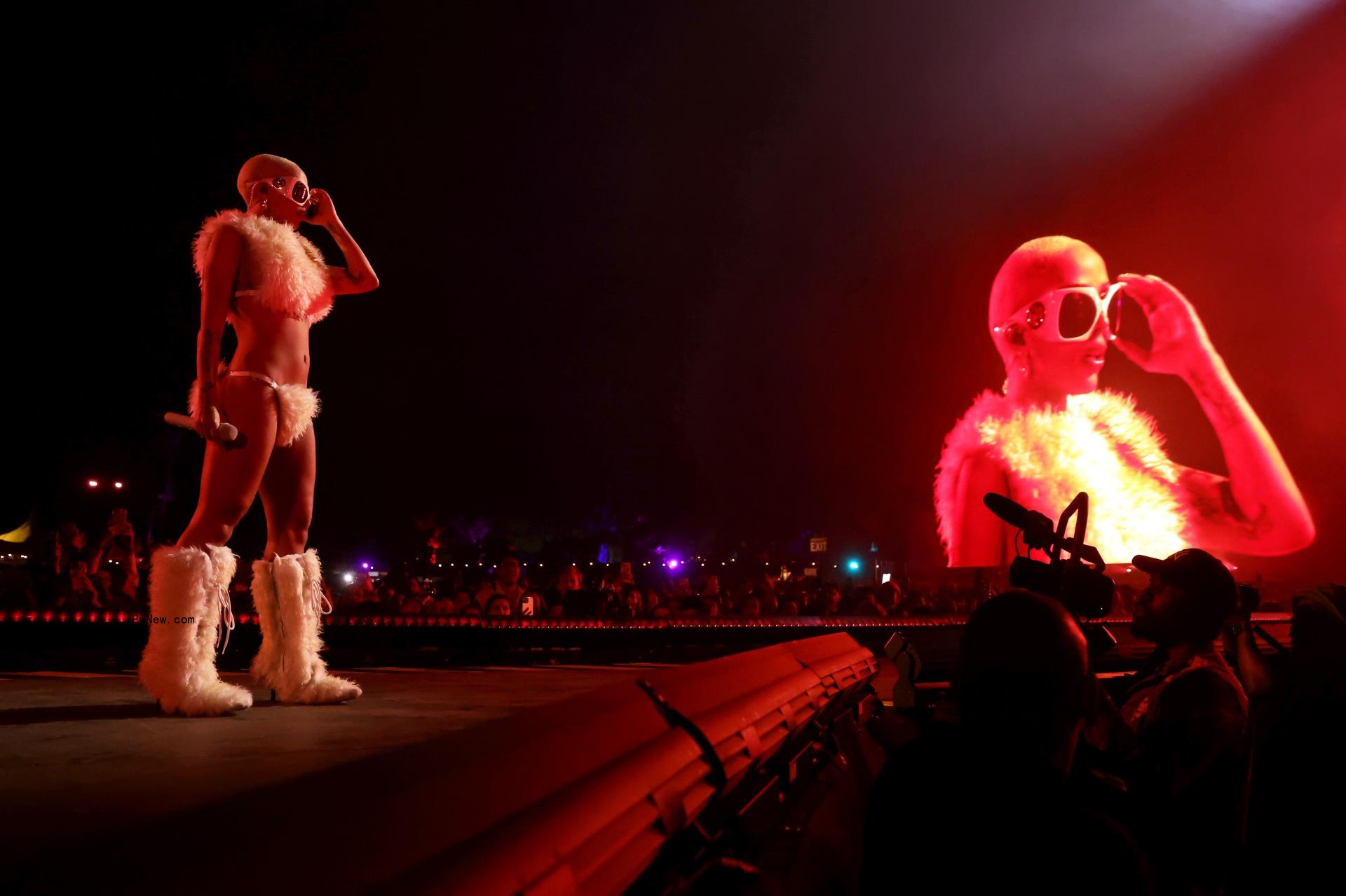 Doja Cat Gets Provocative at Coachella With Mud Dancing, Dinosaurs, Yetis, 21 Savage and a Determination to Avoid the Oldies