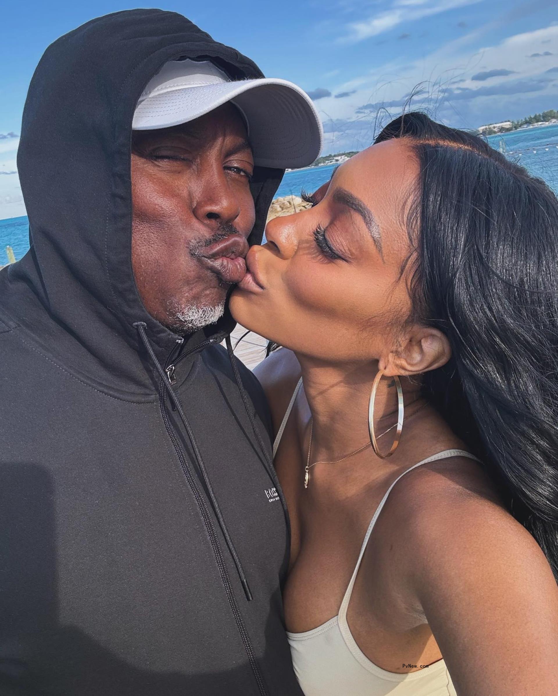 porsha williams kissing simon guobadia