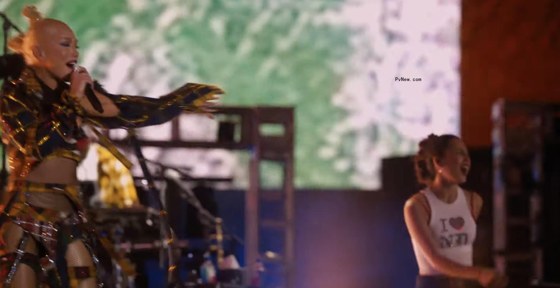 Olivia Rodrigo Joins No Doubt for Surprise Performance of ‘Bathwater’ at Coachella 2024