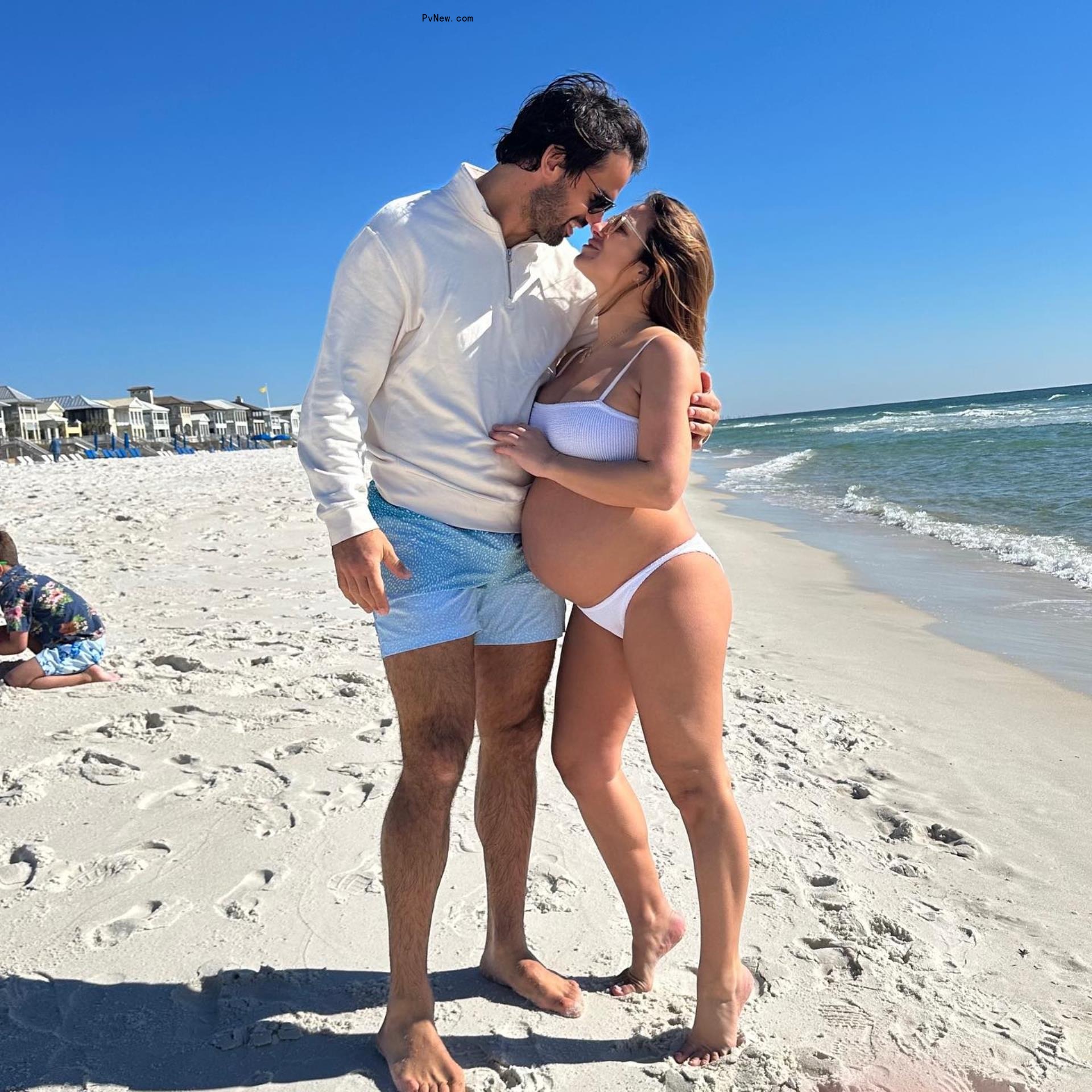 Jessie James Decker and Eric Decker