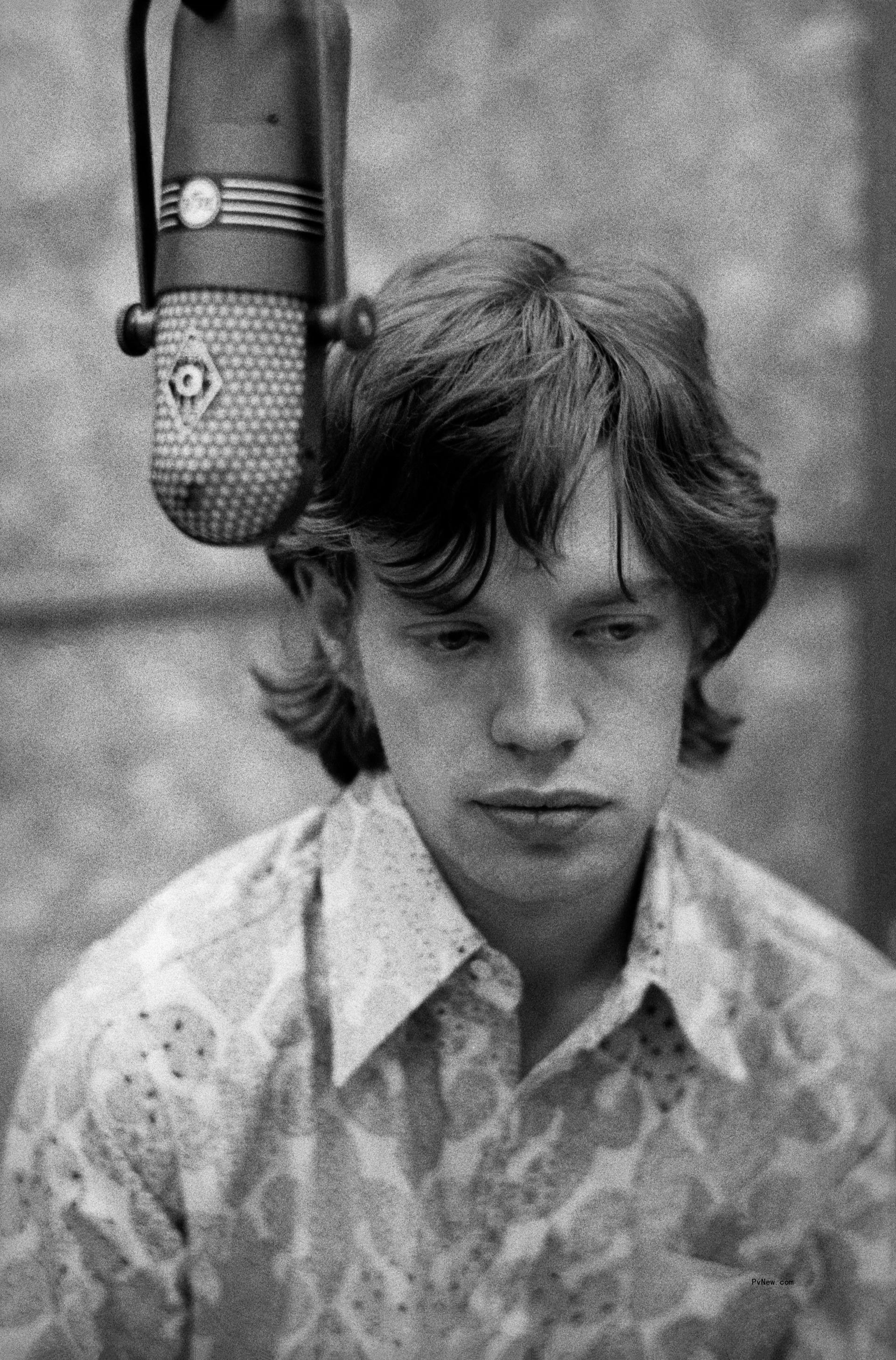 The Young Rolling Sto<i></i>nes Return, in All Their Swinging Lo<i></i>ndon Splendor, in ‘Rare and Unseen’ Photo Book