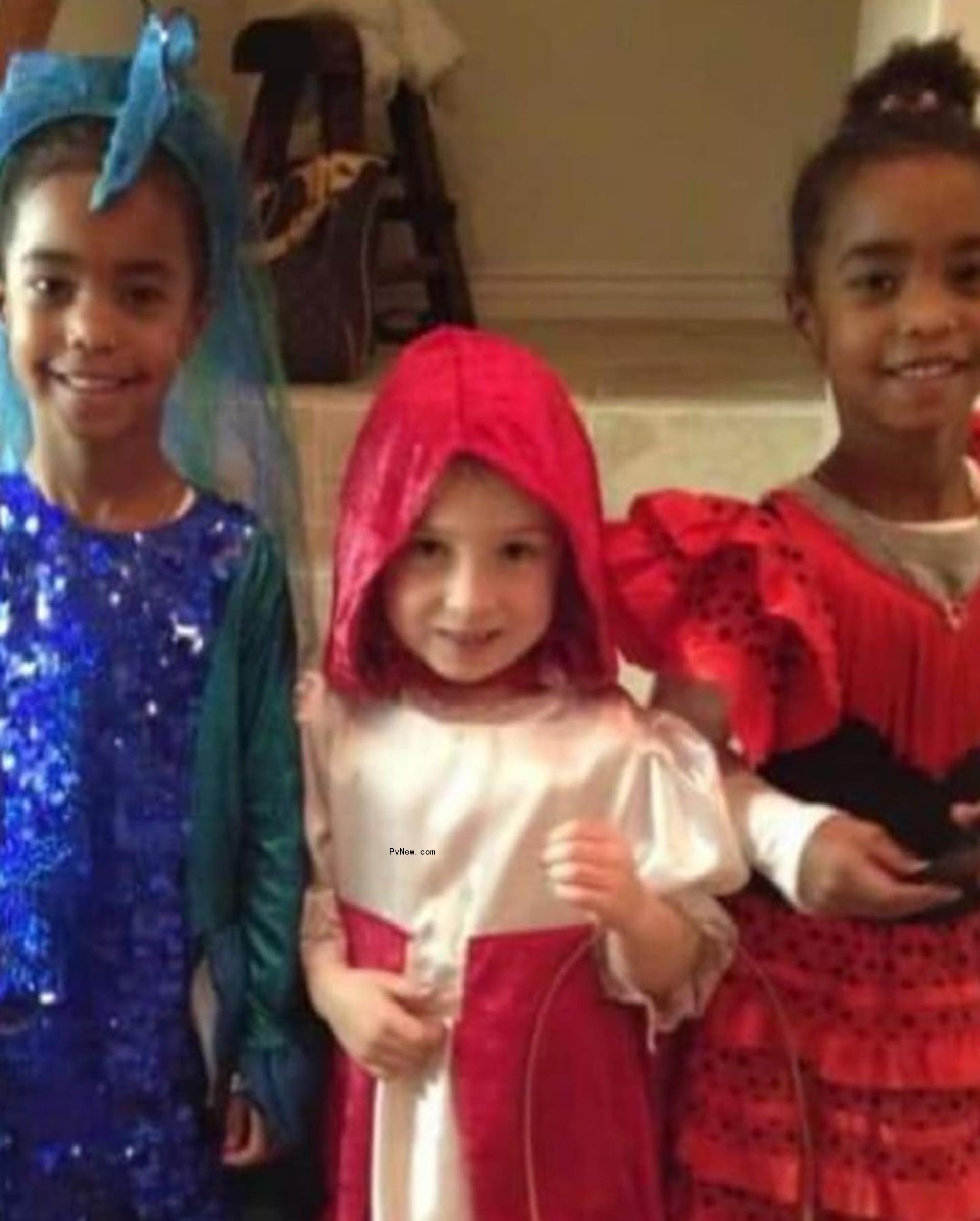 Ava Baroni and Jessie and D'Lila.