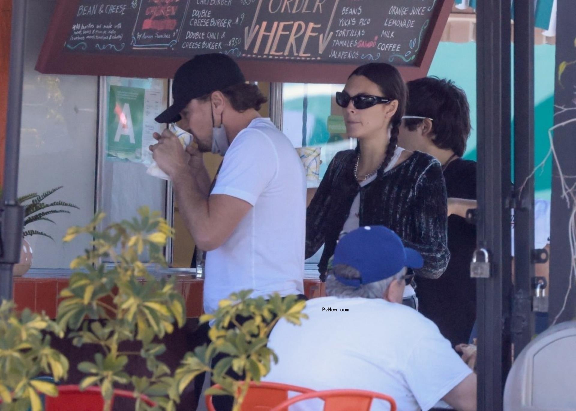 Leo<i></i>nardo DiCaprio and Vittoria Ceretti getting lunch at Yuca's in Los Angeles. 