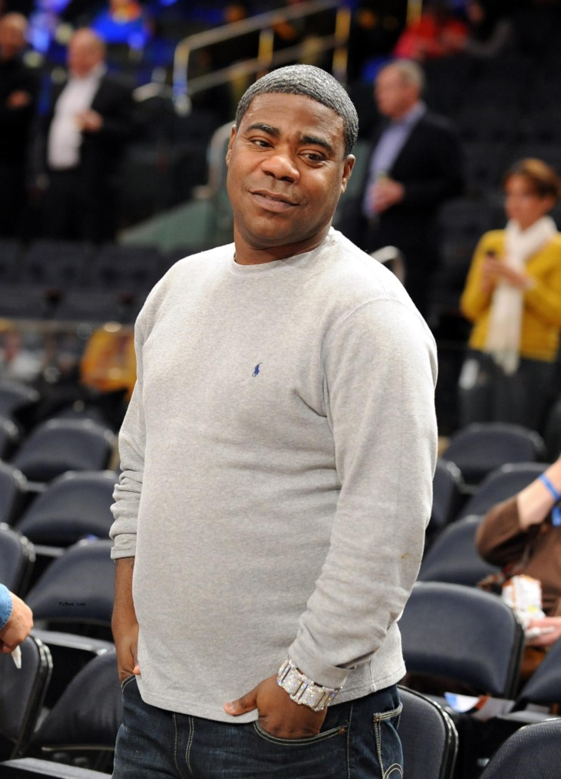 Tracy Morgan standing