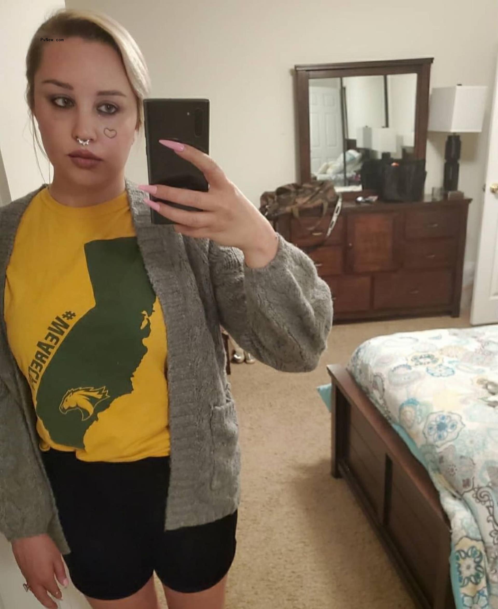 amanda bynes mirror selfie