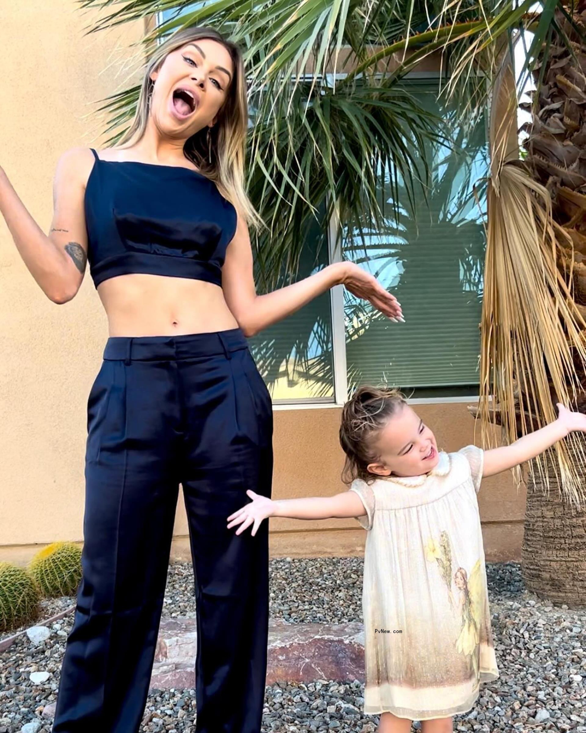 Lala Kent and her daughter.