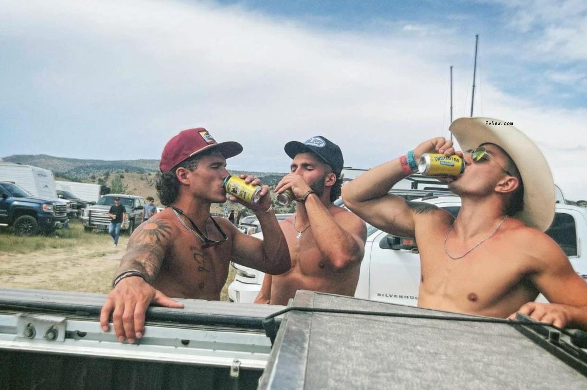 A photo of Mark Estes and The Mo<i></i>ntana Boyz