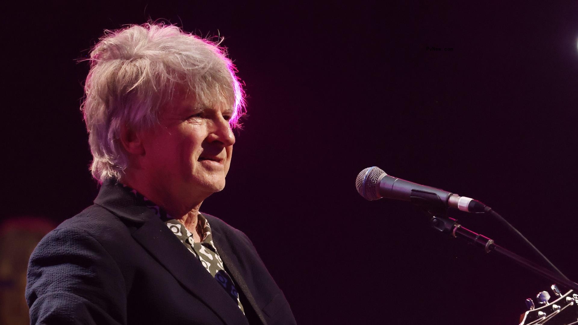 Neil Finn of Crowded House and Split Enz Sells Catalog to Primary Wave Music