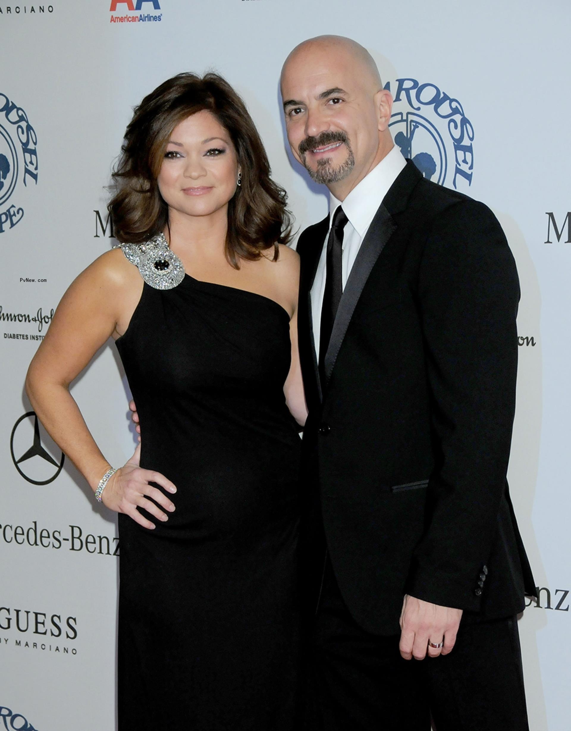 Valerie Bertinelli and Tom Vitale posing together