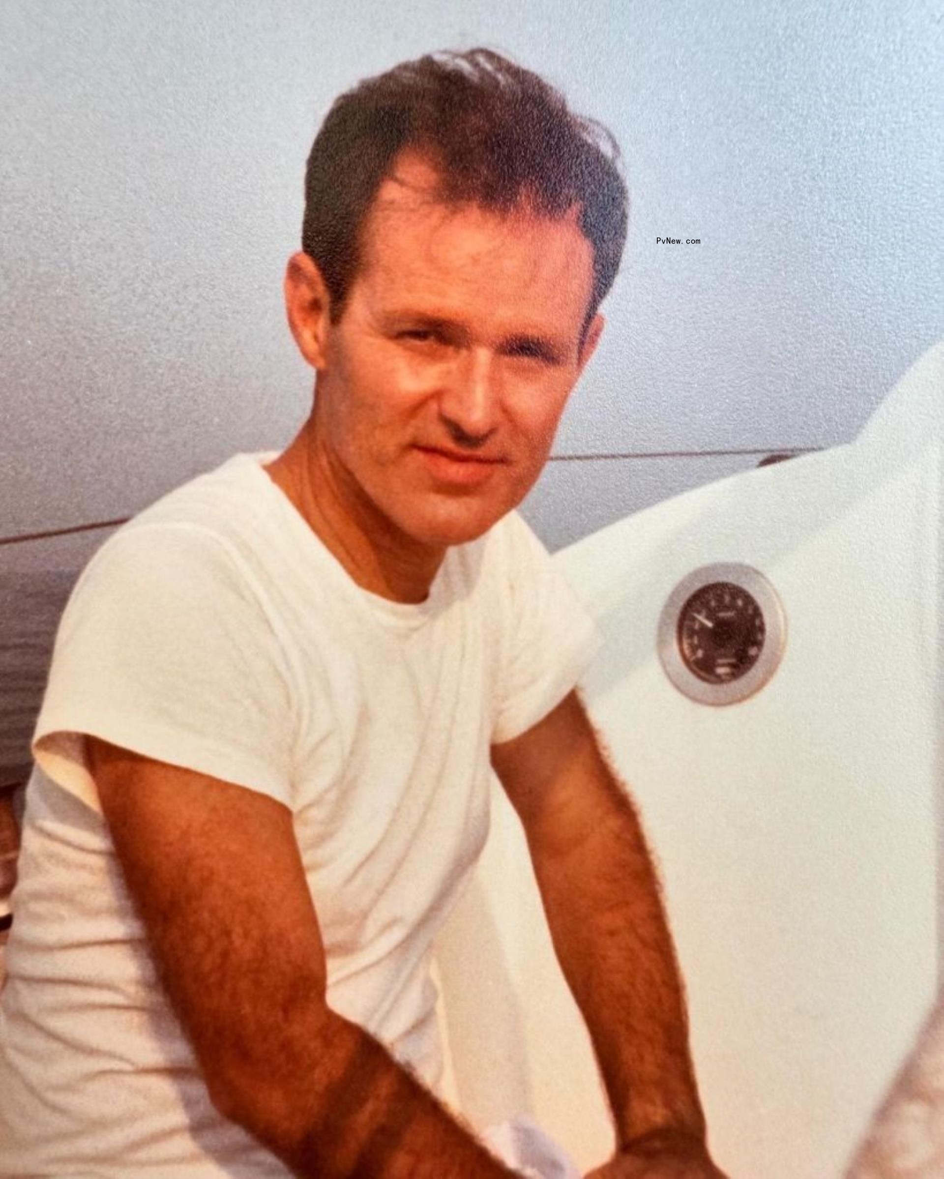 Jennifer Garner announces dad's death