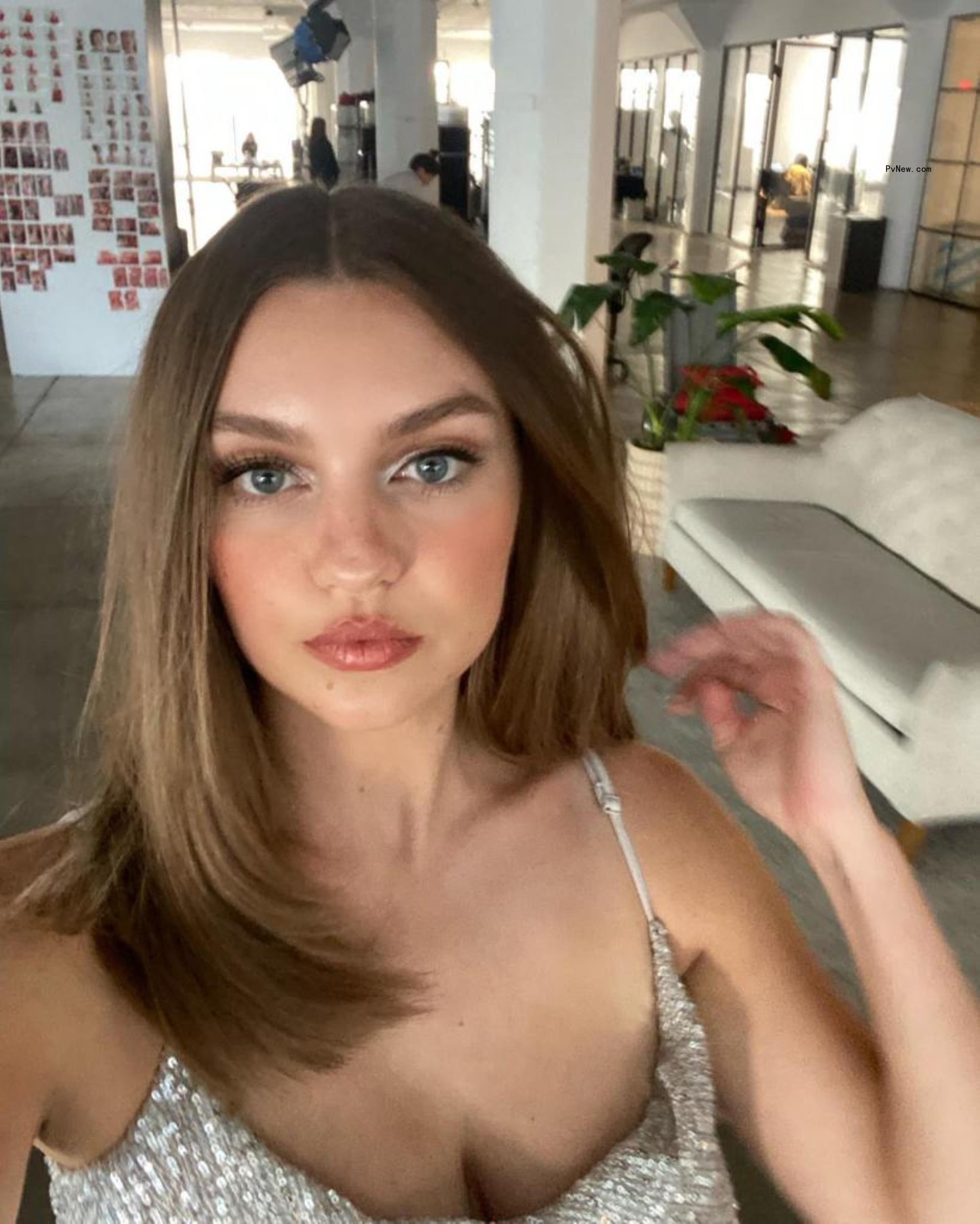 Olivia Brower poses for a selfie
