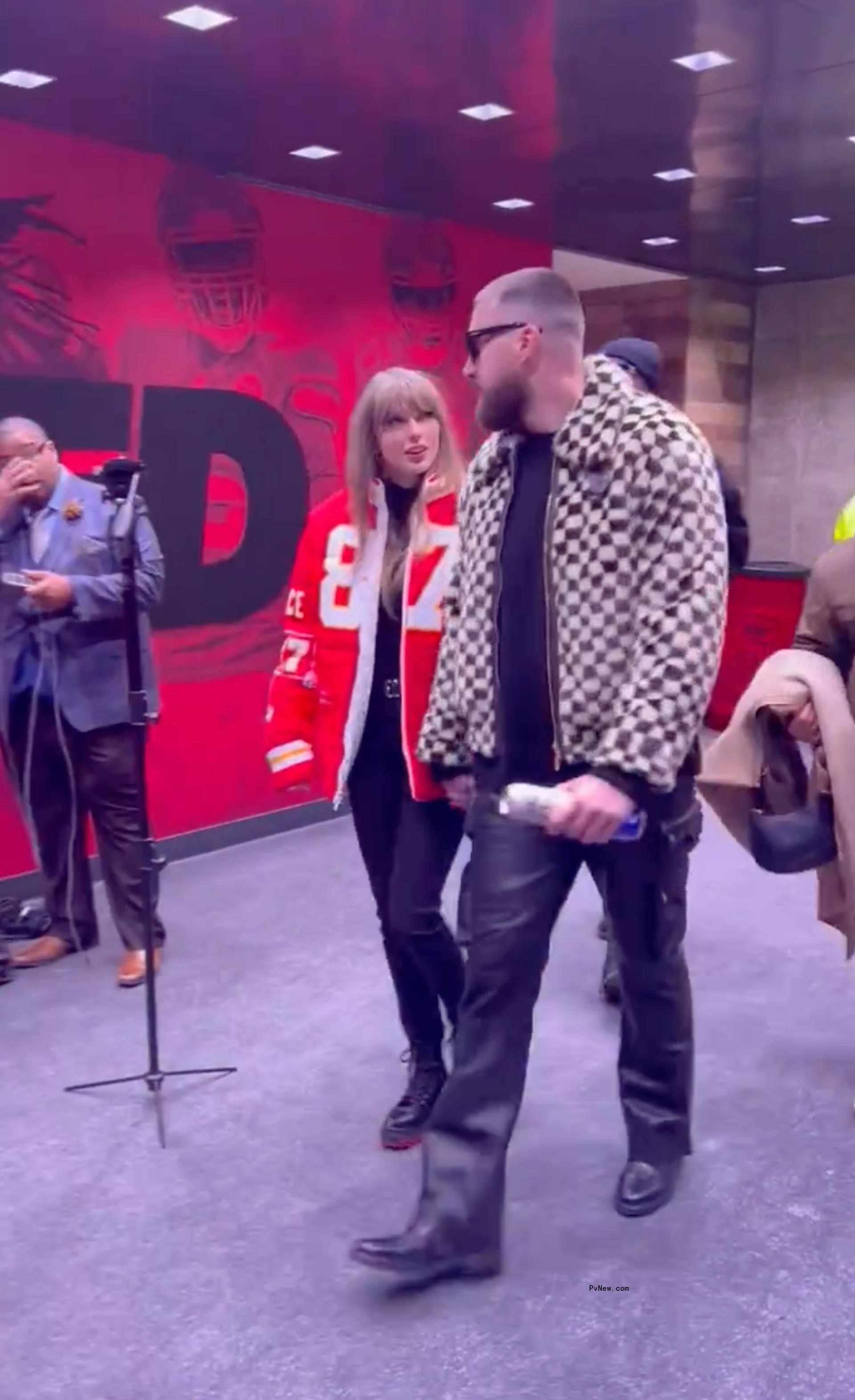 taylor swift and travis kelce
