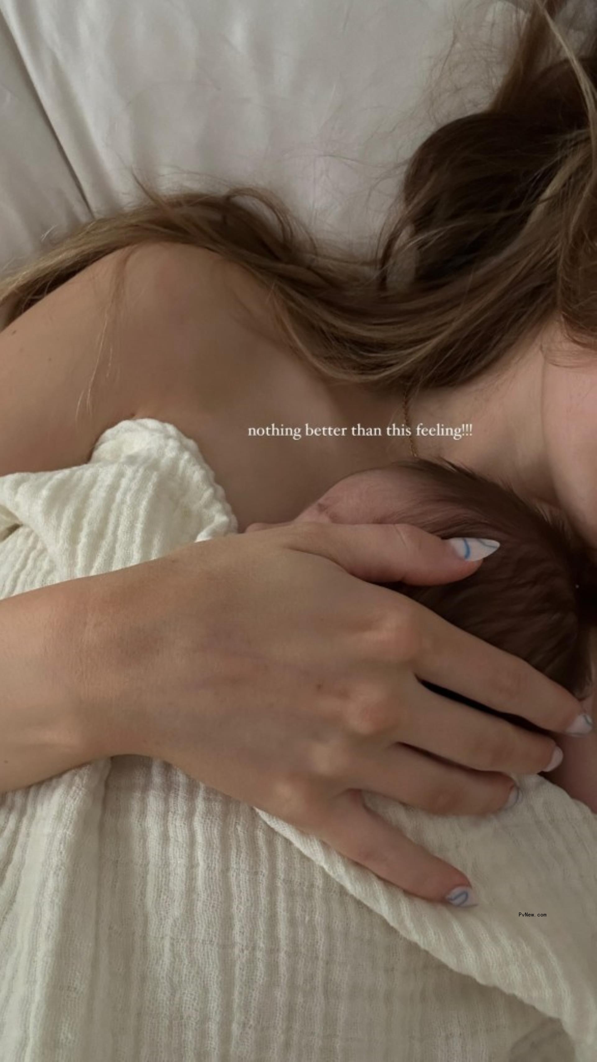 Aspyn Ovard with her newborn