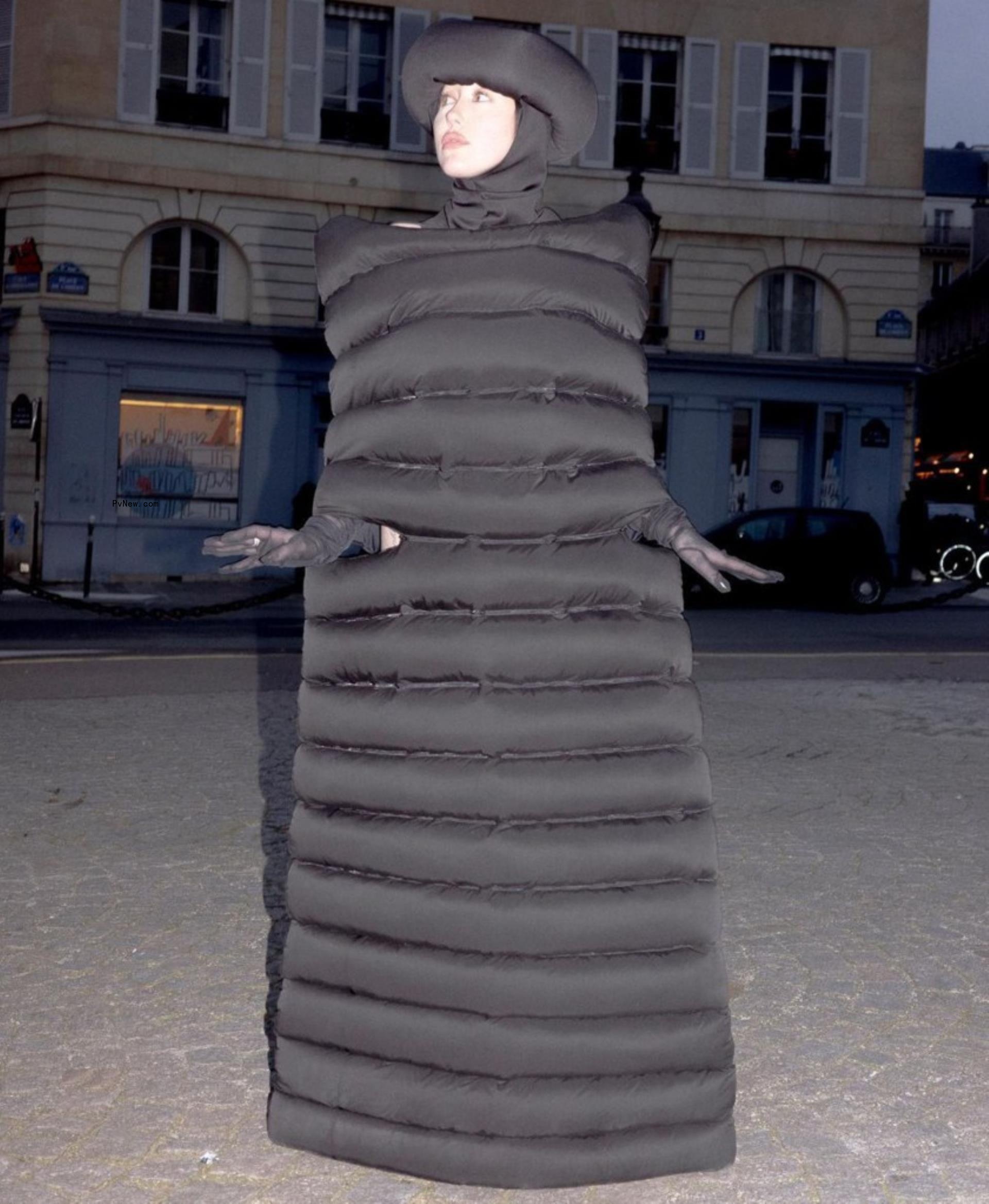 Noah Cyrus, TIsh Cyrus, Dominic Purcell