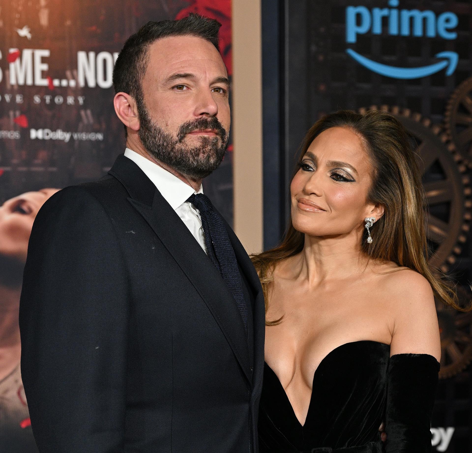 Jennifer Lopez gazing at Ben Affleck.