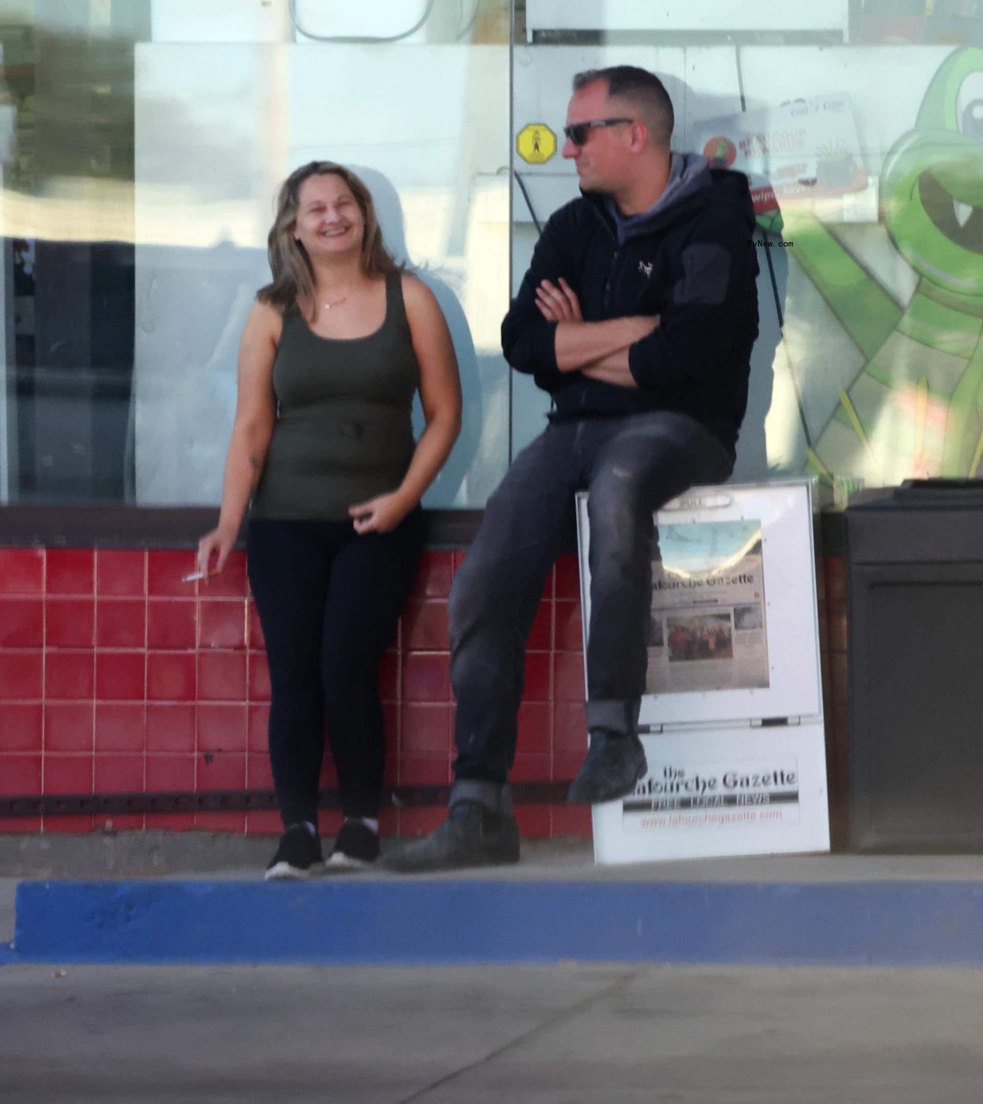 Gypsy rose and ex-fiance Ken Urker sitting together 