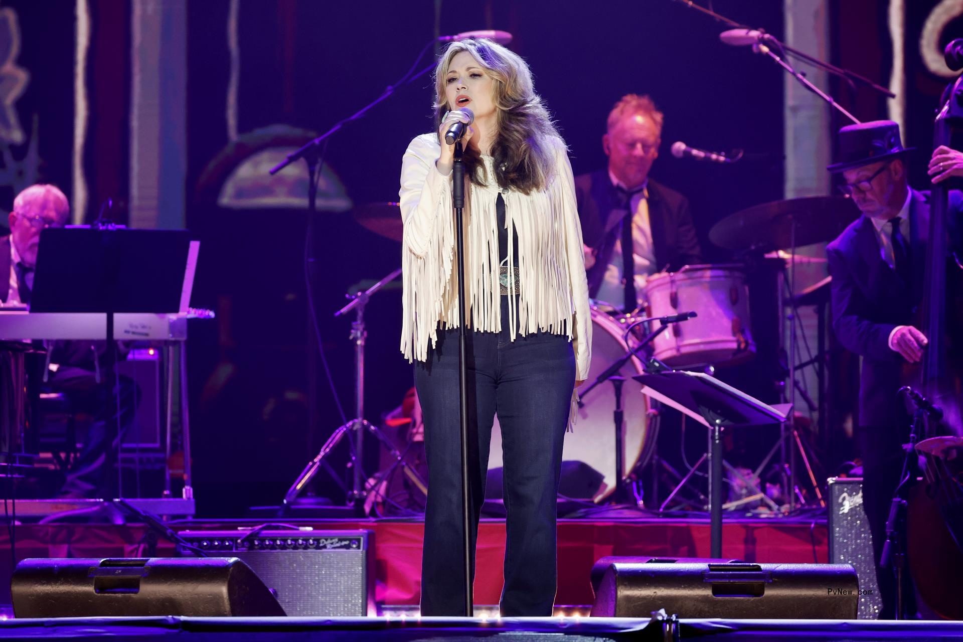 With Guests From Jill Biden to Wyno<i></i>nna to Pat Benatar, Nashville Goes Crazy for Patsy Cline at Ryman Tribute Concert, Filmed for PBS