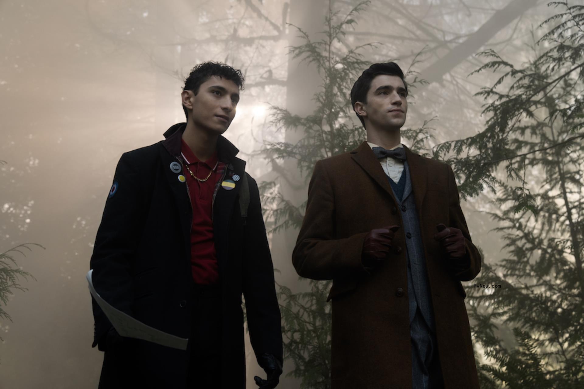 ‘Dead Boy Detectives’ Stars Jayden Revri and George Rexstrew on Going to Hell and Edwin’s Soul-Bearing Co<i></i>nfession to Charles