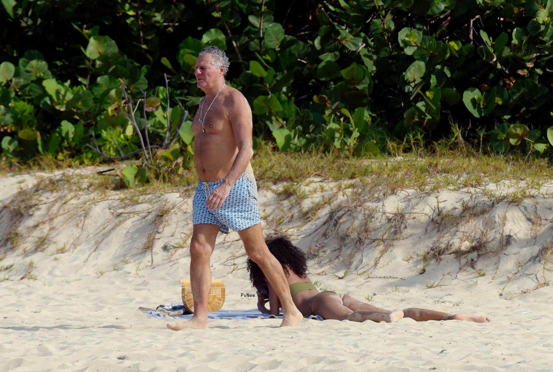 Vittorio Assaf and Aoki Lee Simmons at the beach in St. Barts.