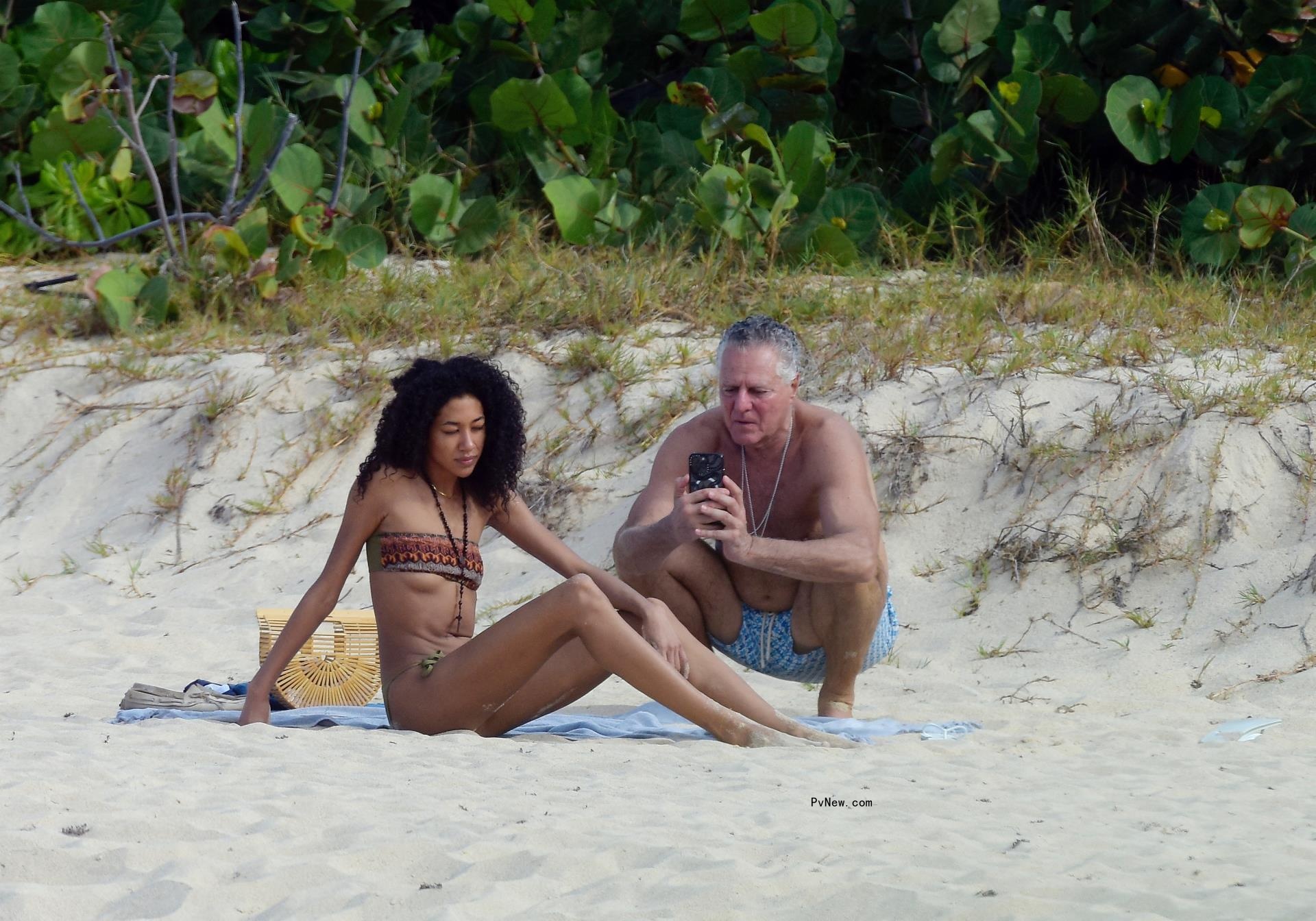 Vittorio Assaf and Aoki Lee Simmons at the beach in St. Barts.