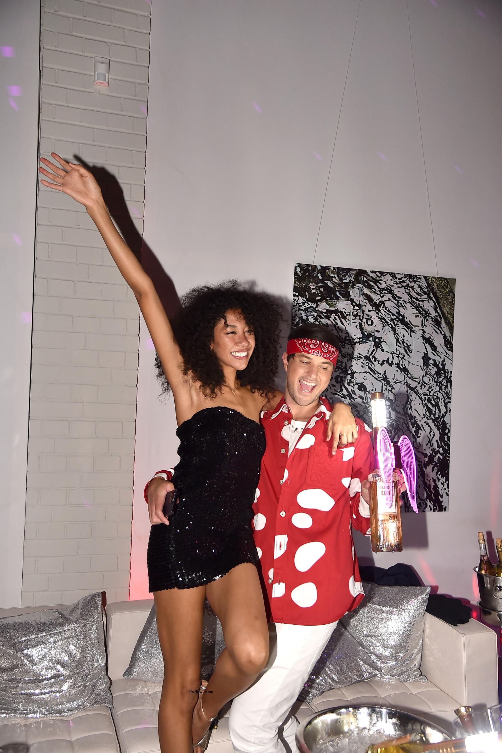 Aoki Lee Simmons and Andrew Warren 