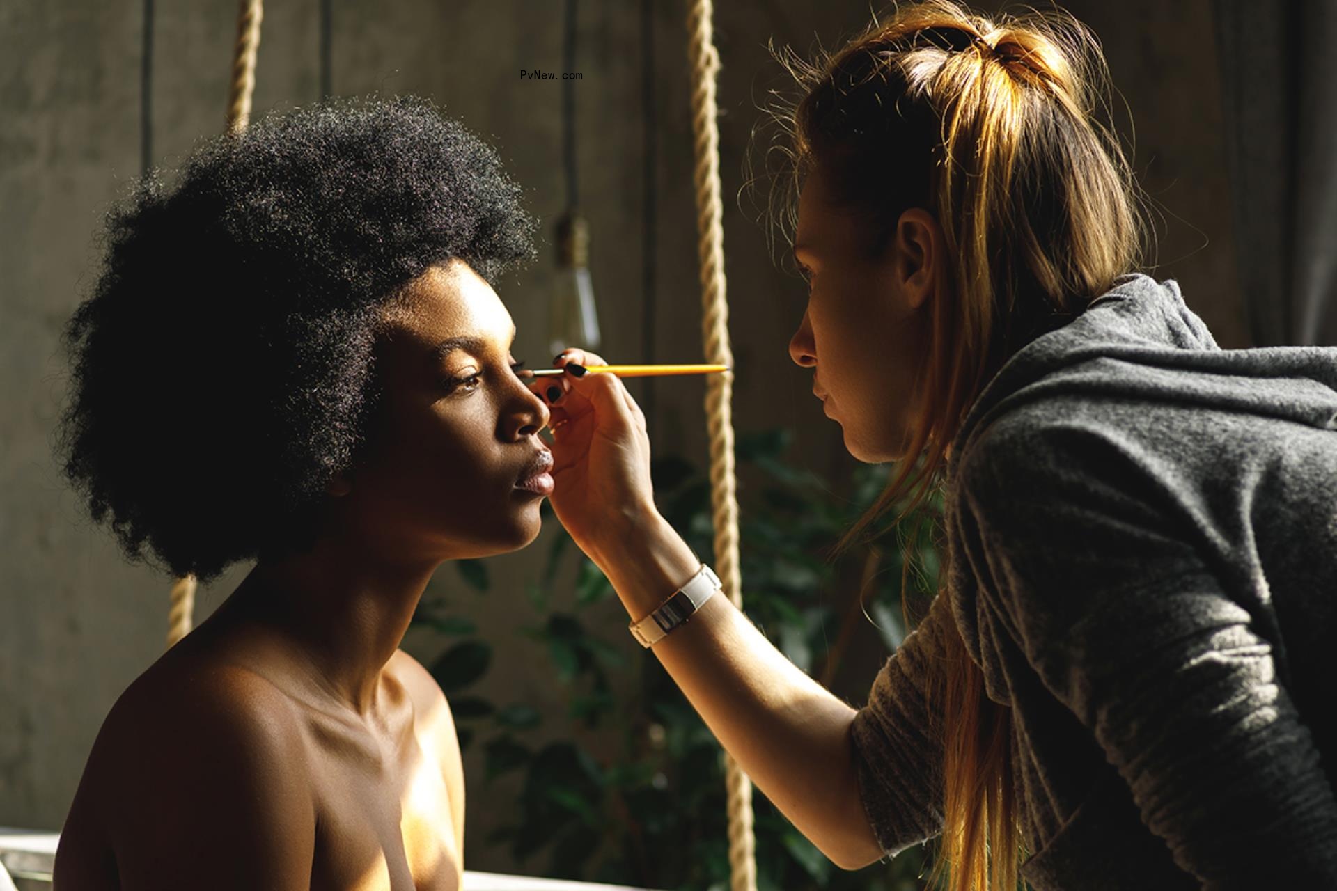 How the U.K. Film and TV Industry Could Get Closer to Hair and Makeup Equality Through Upcoming Equity-Pact Co<i></i>ntract Negotiations