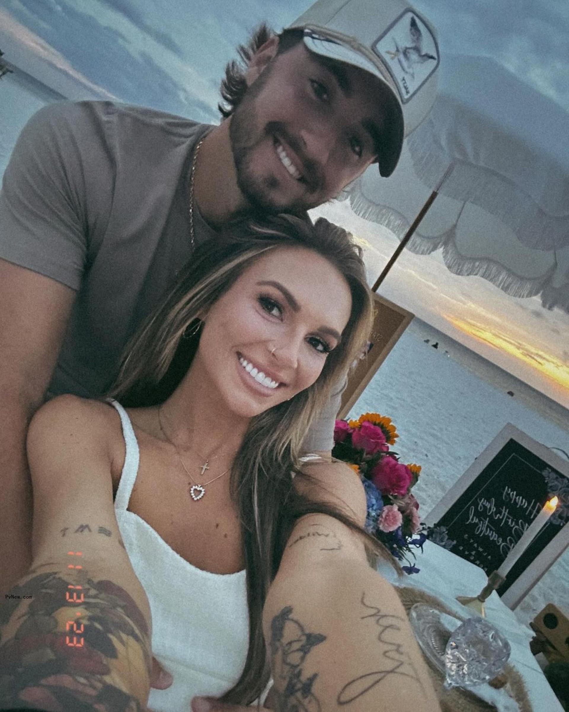 Luke Scornavacco and KT Smith selfie.