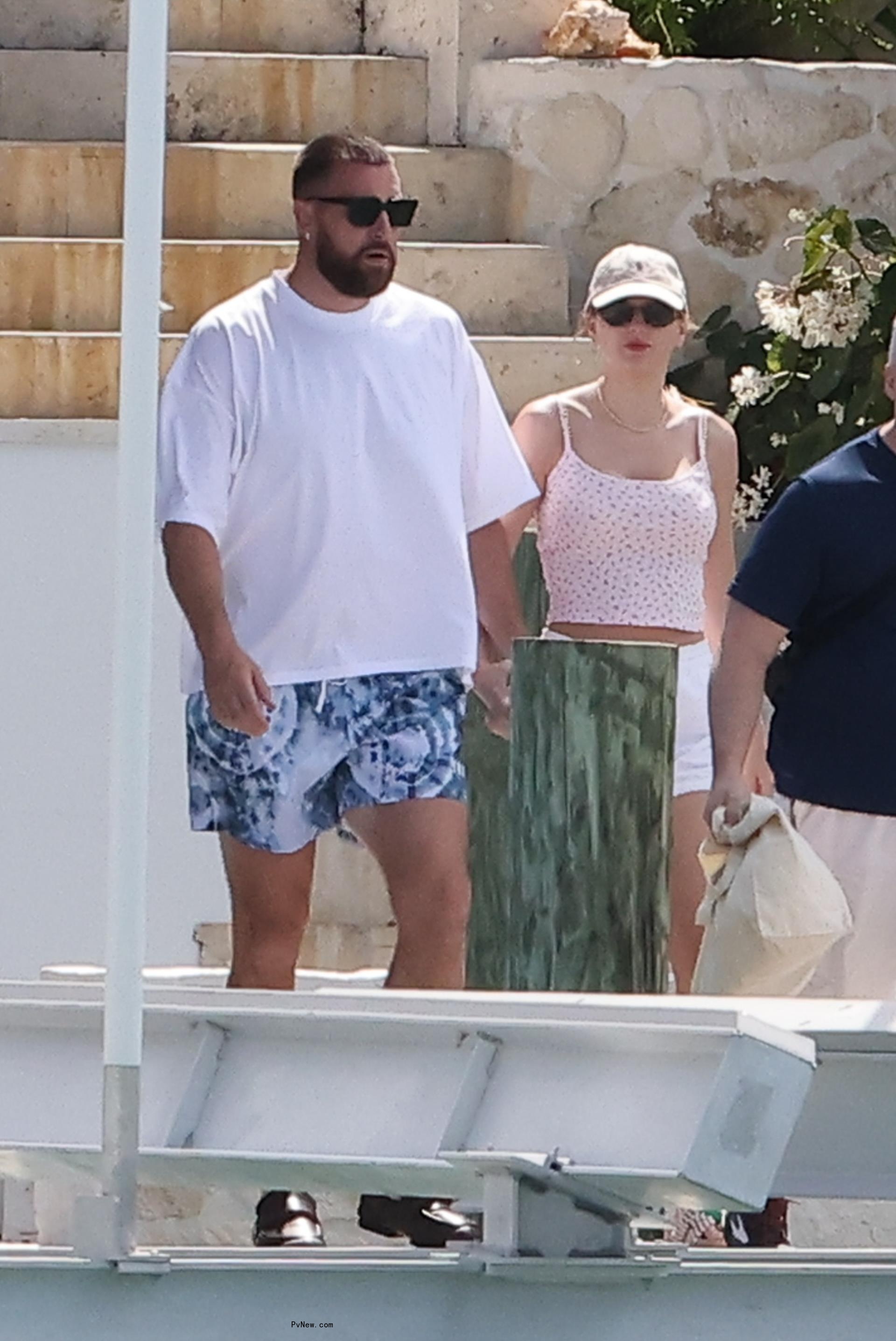 Travis Kelce admits he doesn’t ‘know how the f–k’ he wooed Taylor Swift: She ‘wasn’t into sports’