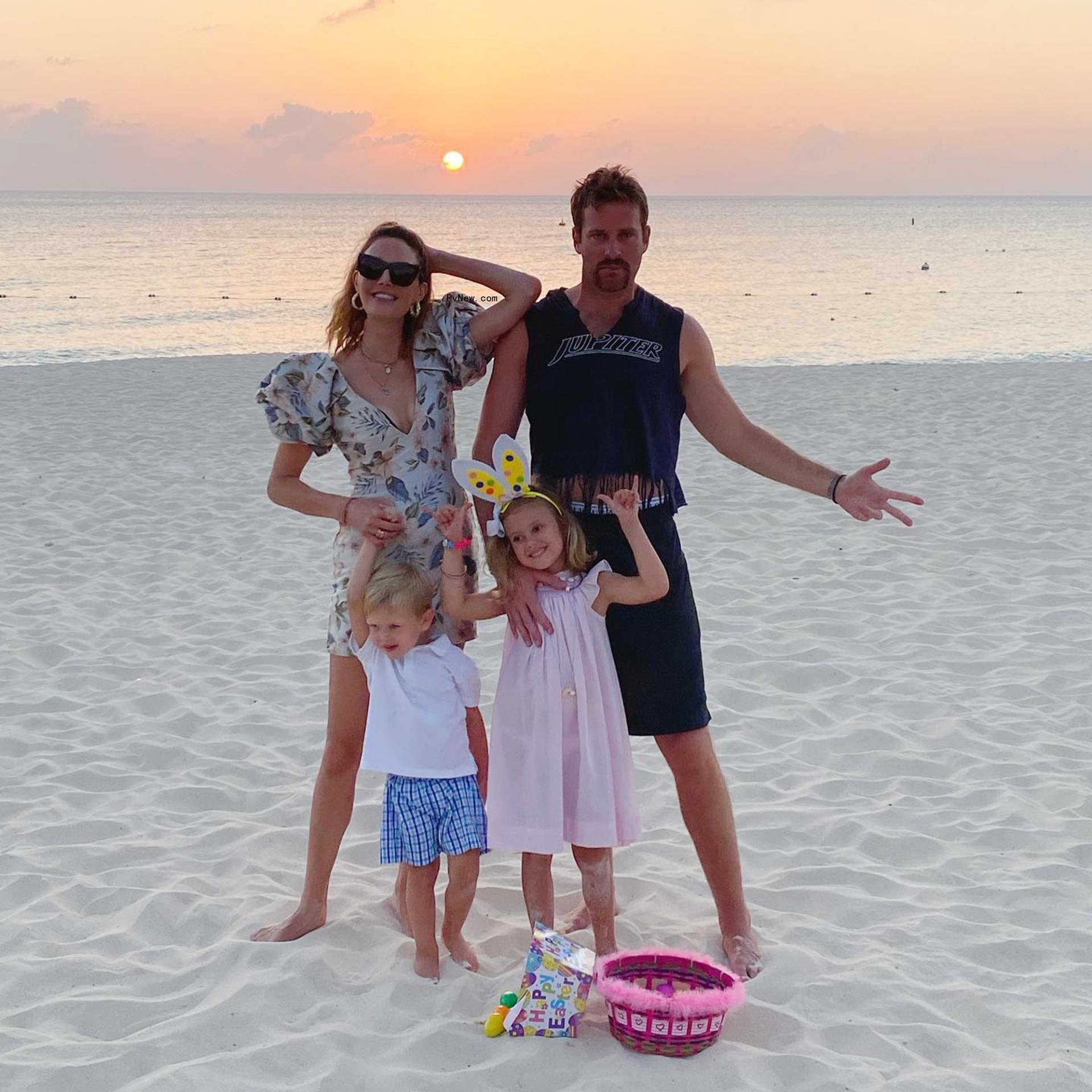 Elizabeth Chambers, Armie Hammer and their kids