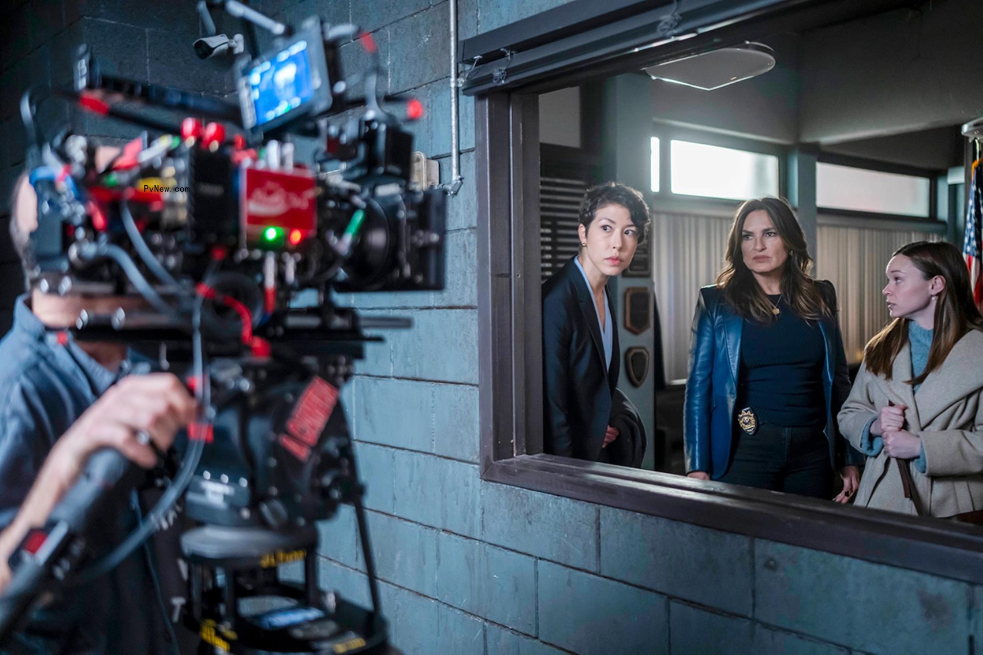 Mariska Hargitay on Making Olivia Benson a TV Icon, Dick Wolf’s ‘Tough Love’ and Fighting to Bring Kelli Giddish Back to ‘SVU’