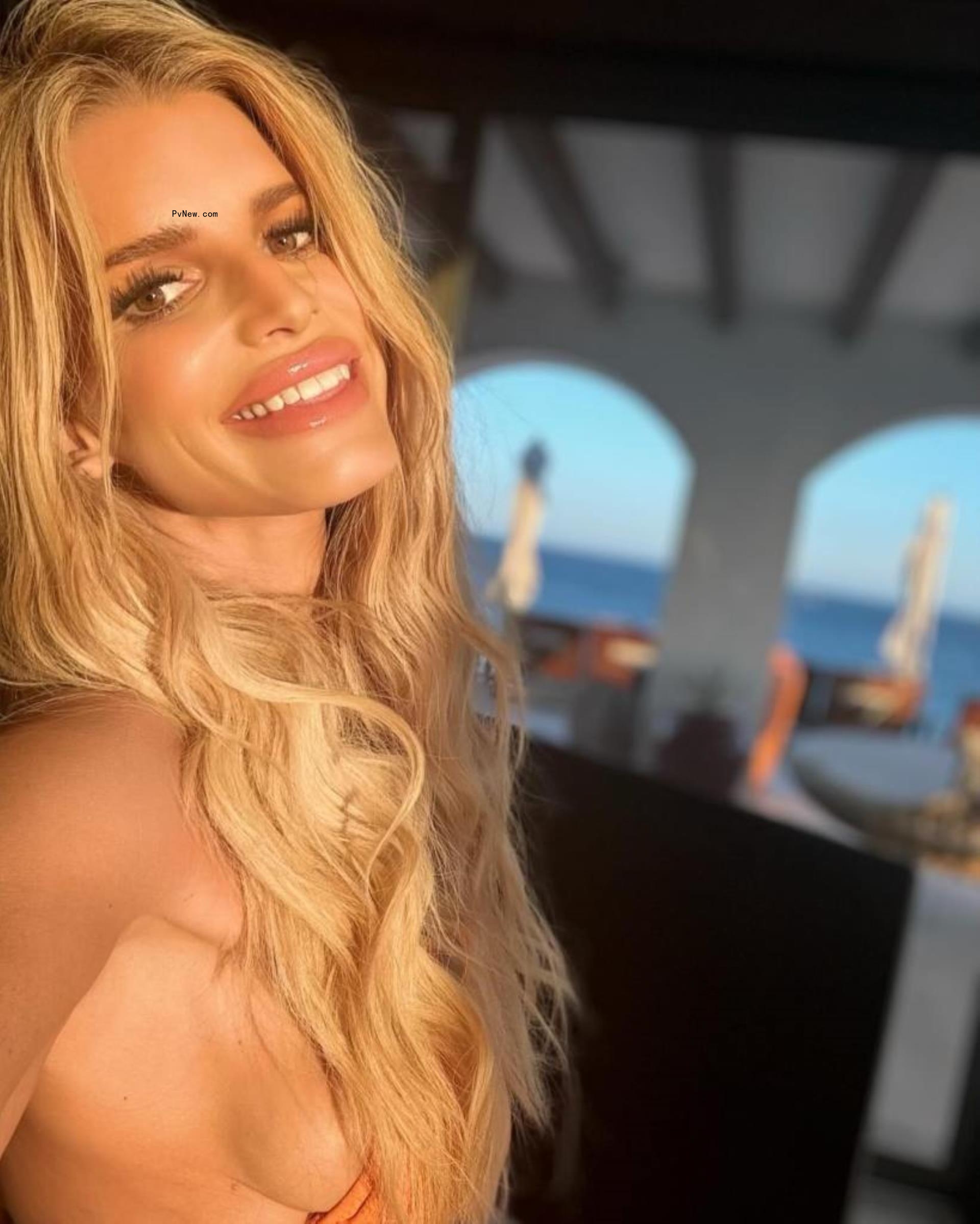 Jessica Simpson in a selfie from her Cabo villa.