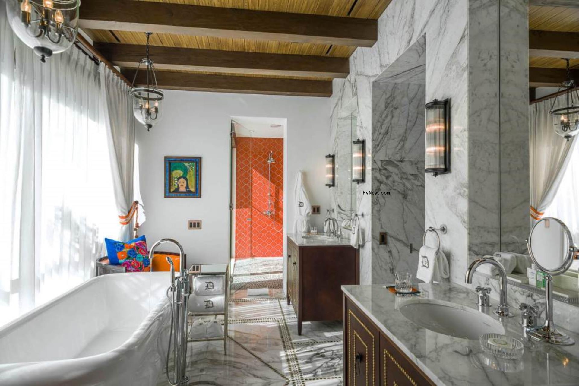 A bathroom in the Villa La Datcha in Cabo San Lucas.