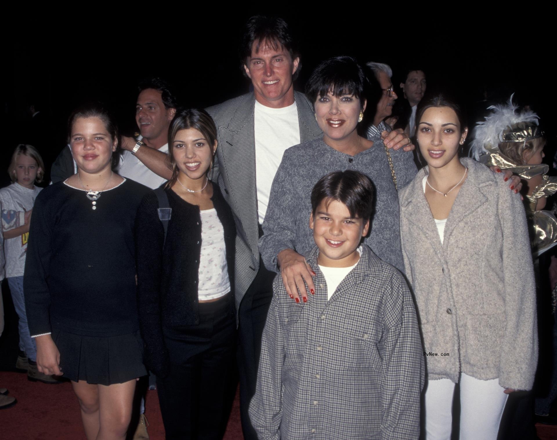 caitlyn jenner, kris jenner and the kardashian kids