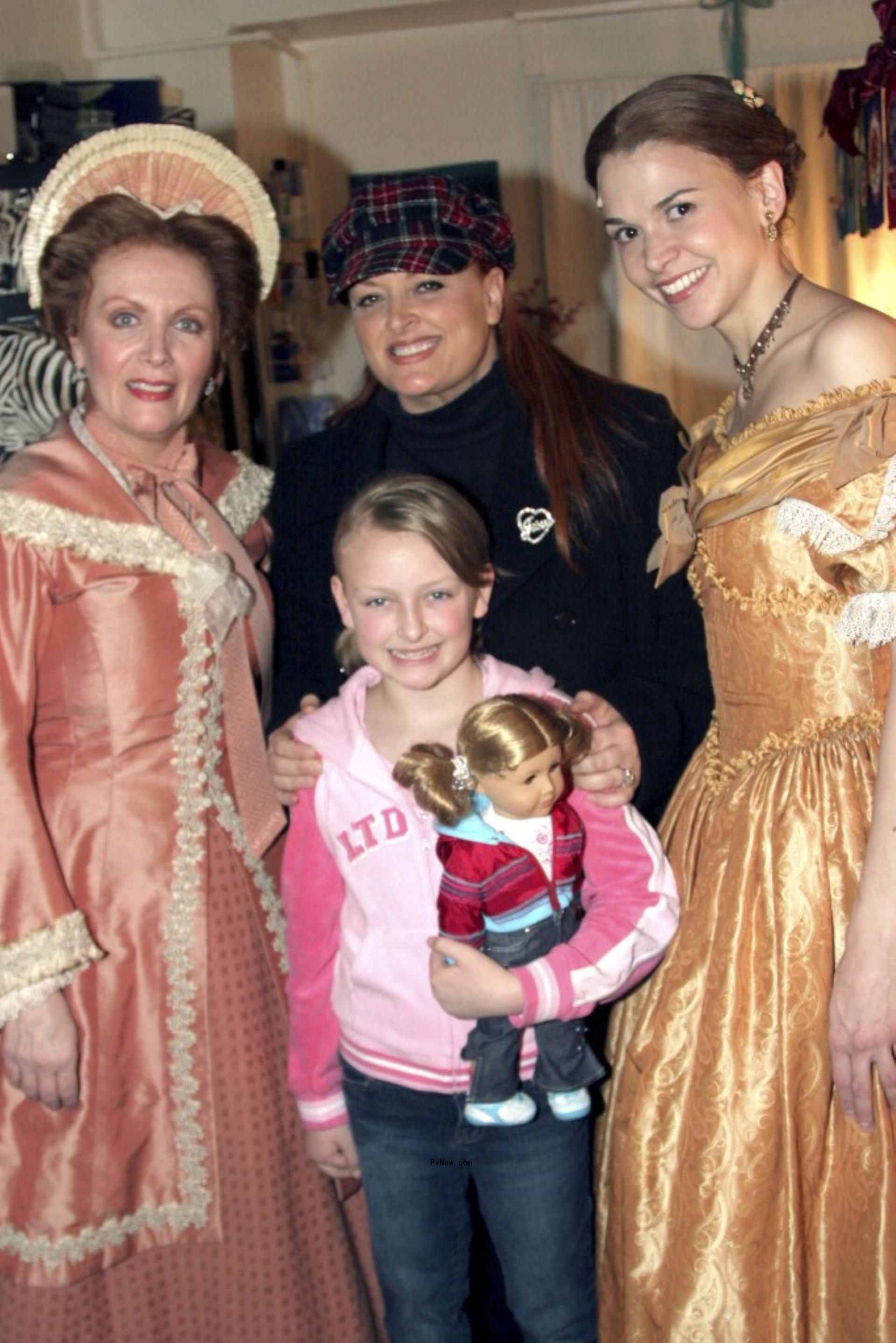 Wyno<i></i>nna Judd with daughter Grace Kelley as a kid