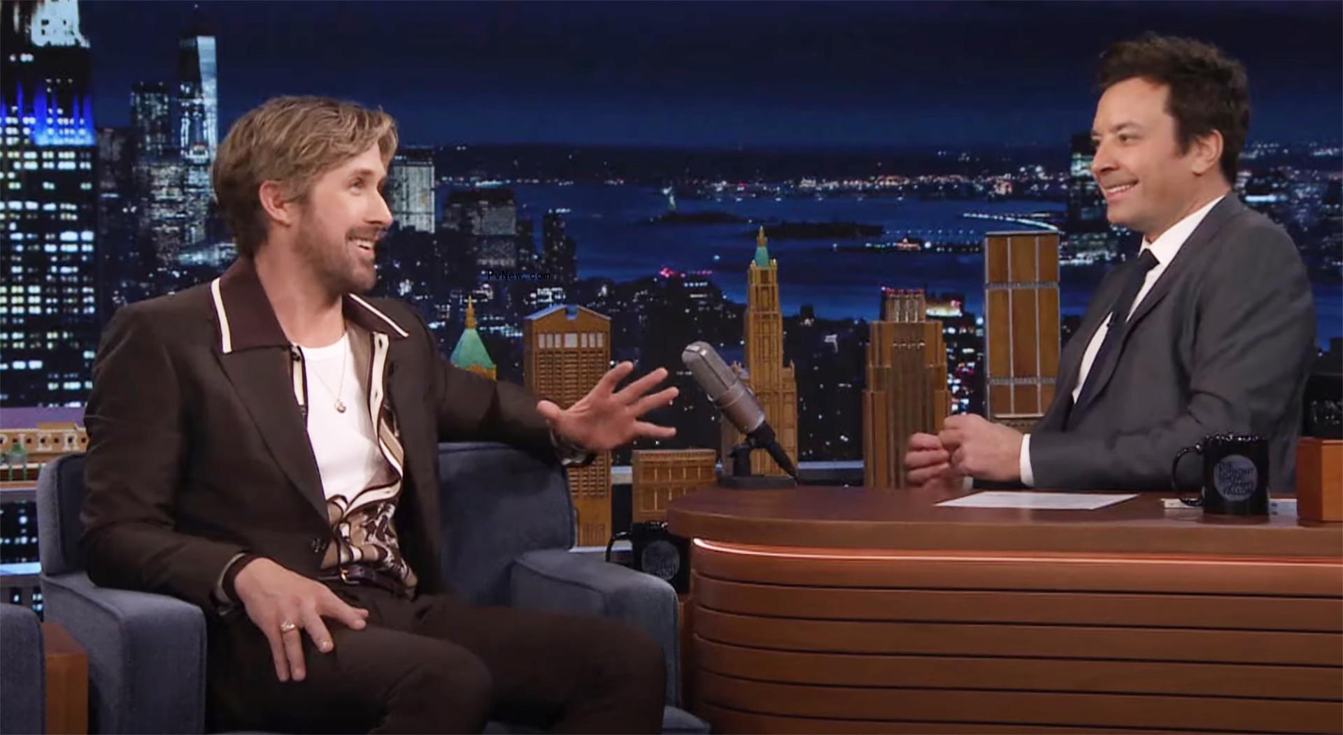 Ryan Gosling and Jimmy Fallon on 