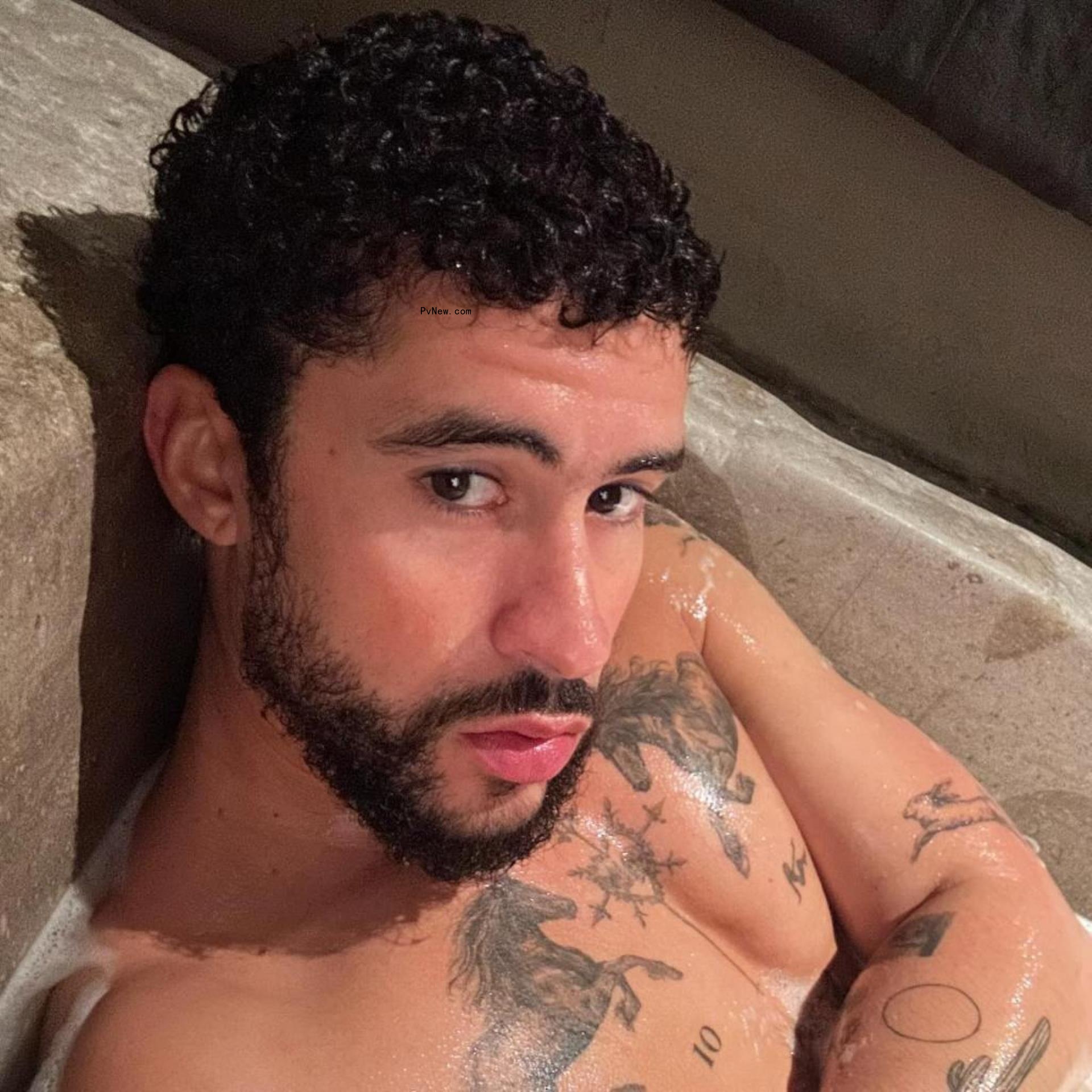 Bad Bunny selfie in the tub.