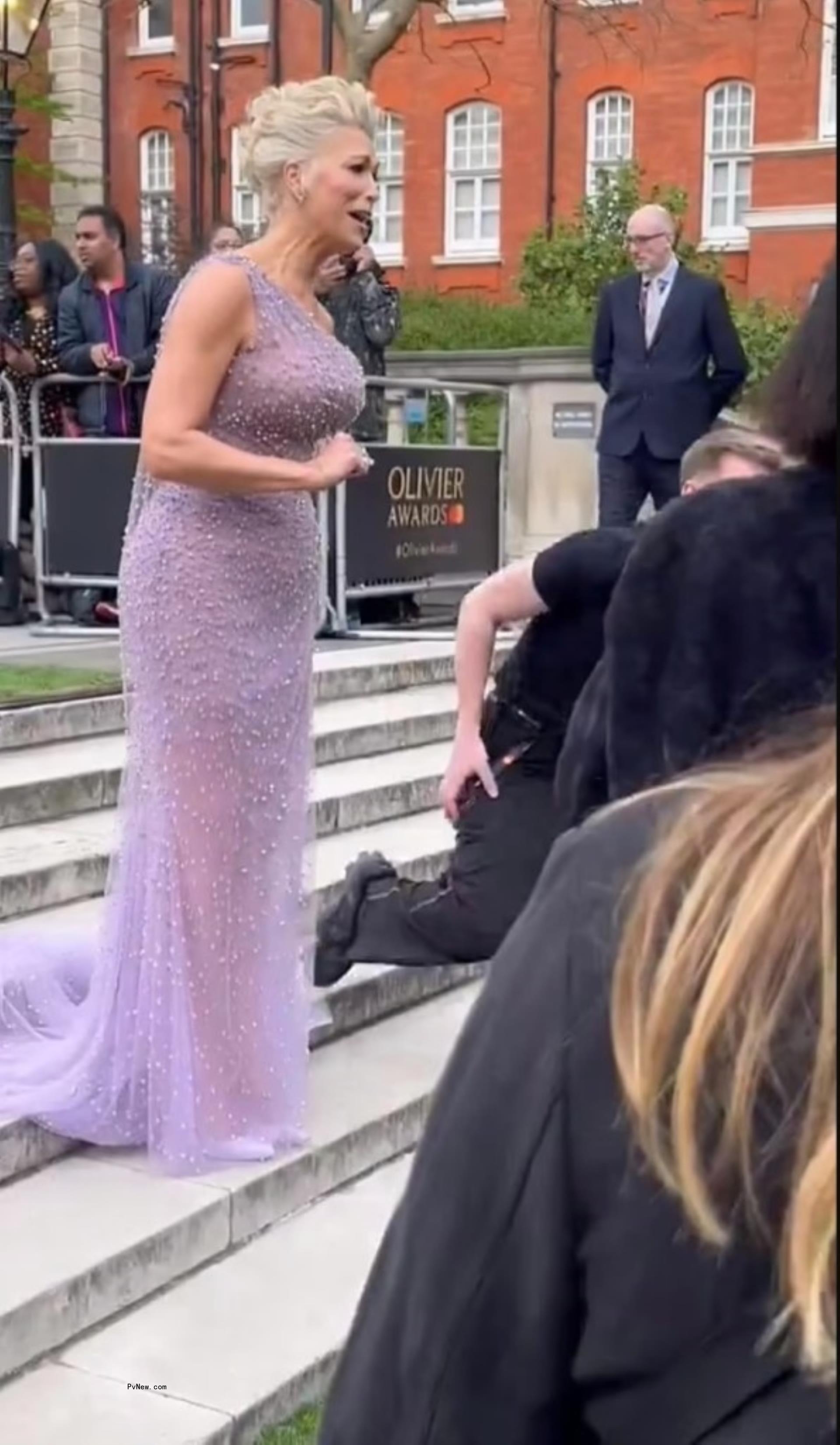 Hannah Waddingham screenshot