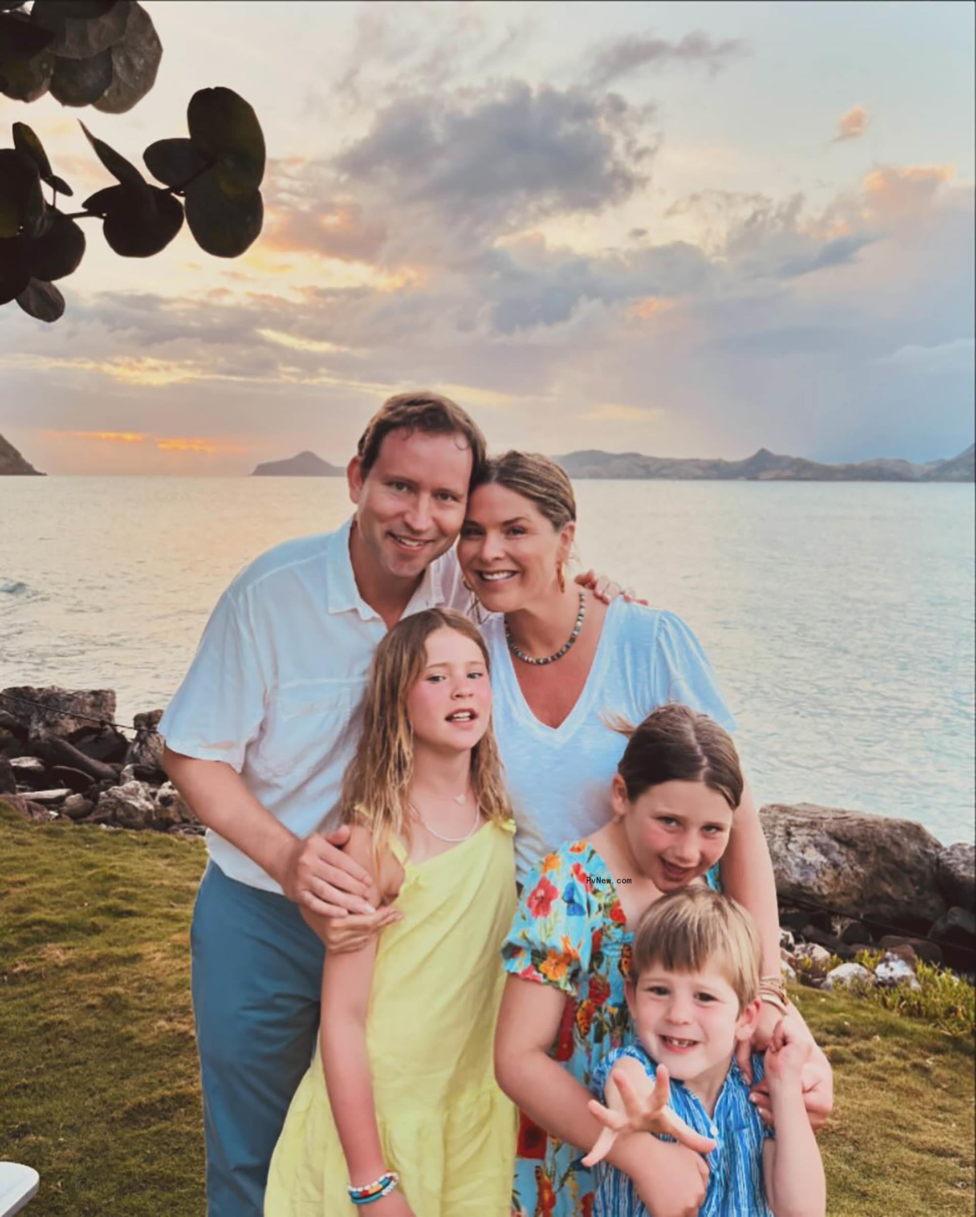 Jenna Bush Hager posing for a family
