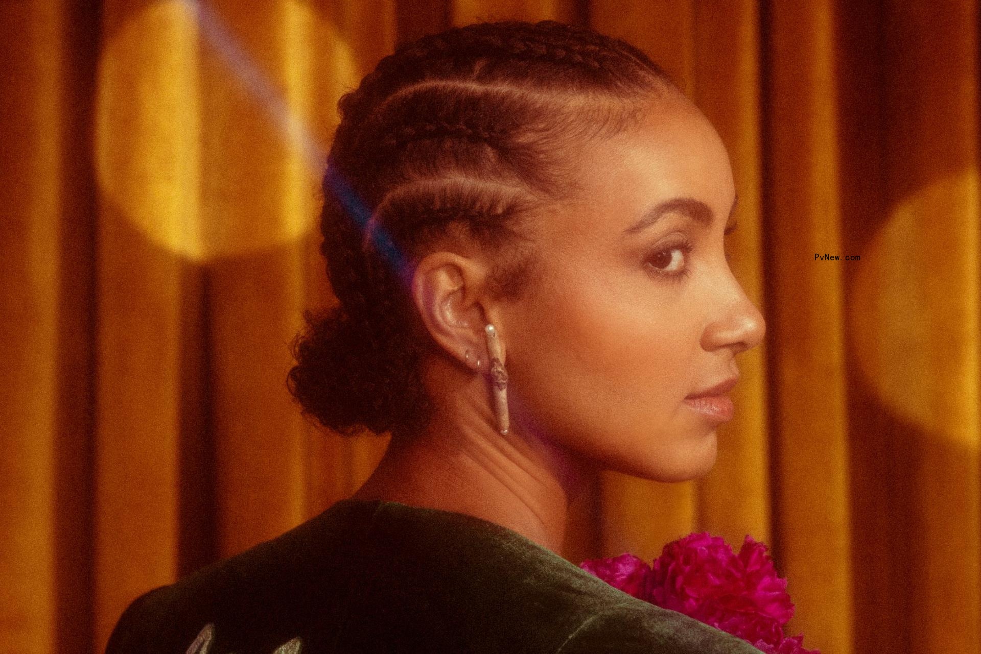 Esperanza Spalding Plots 12-Night Residency at New York’s Blue Note Jazz Club