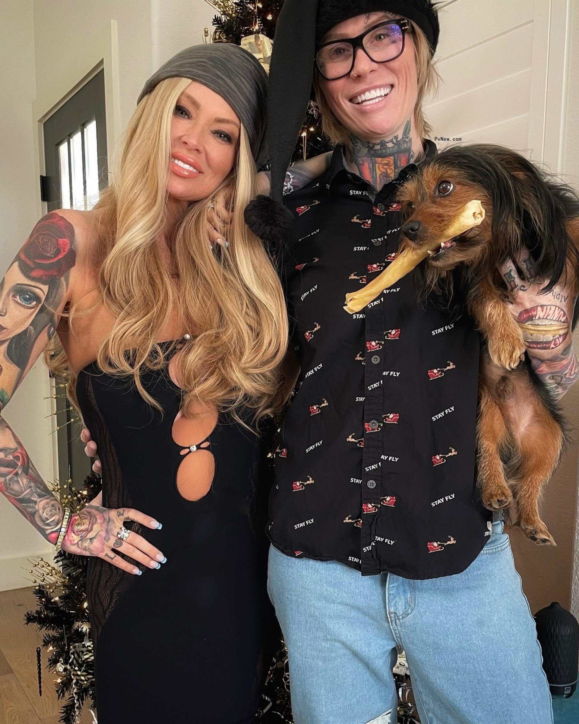 jenna jameson and jessi lawless with their dog