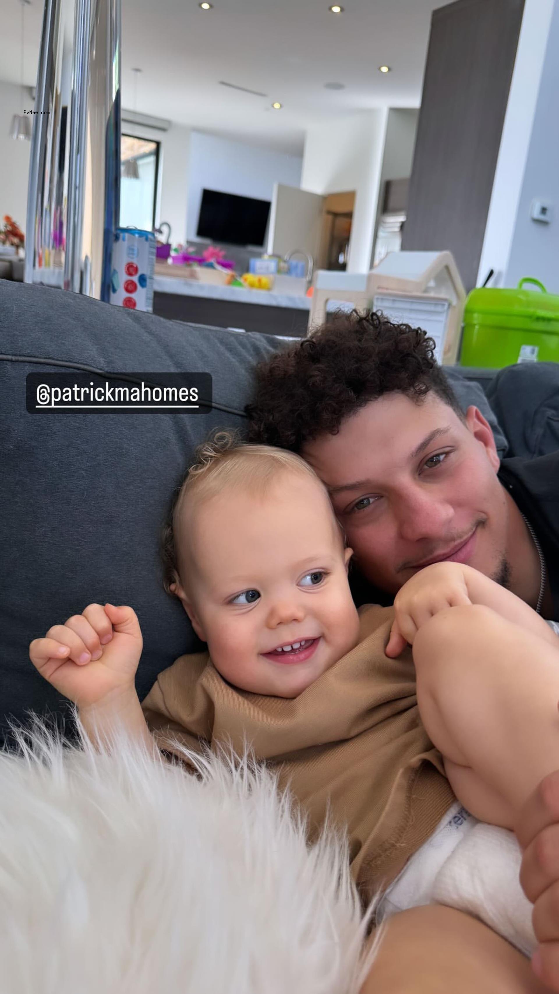 Patrick Mahomes and son Bronze