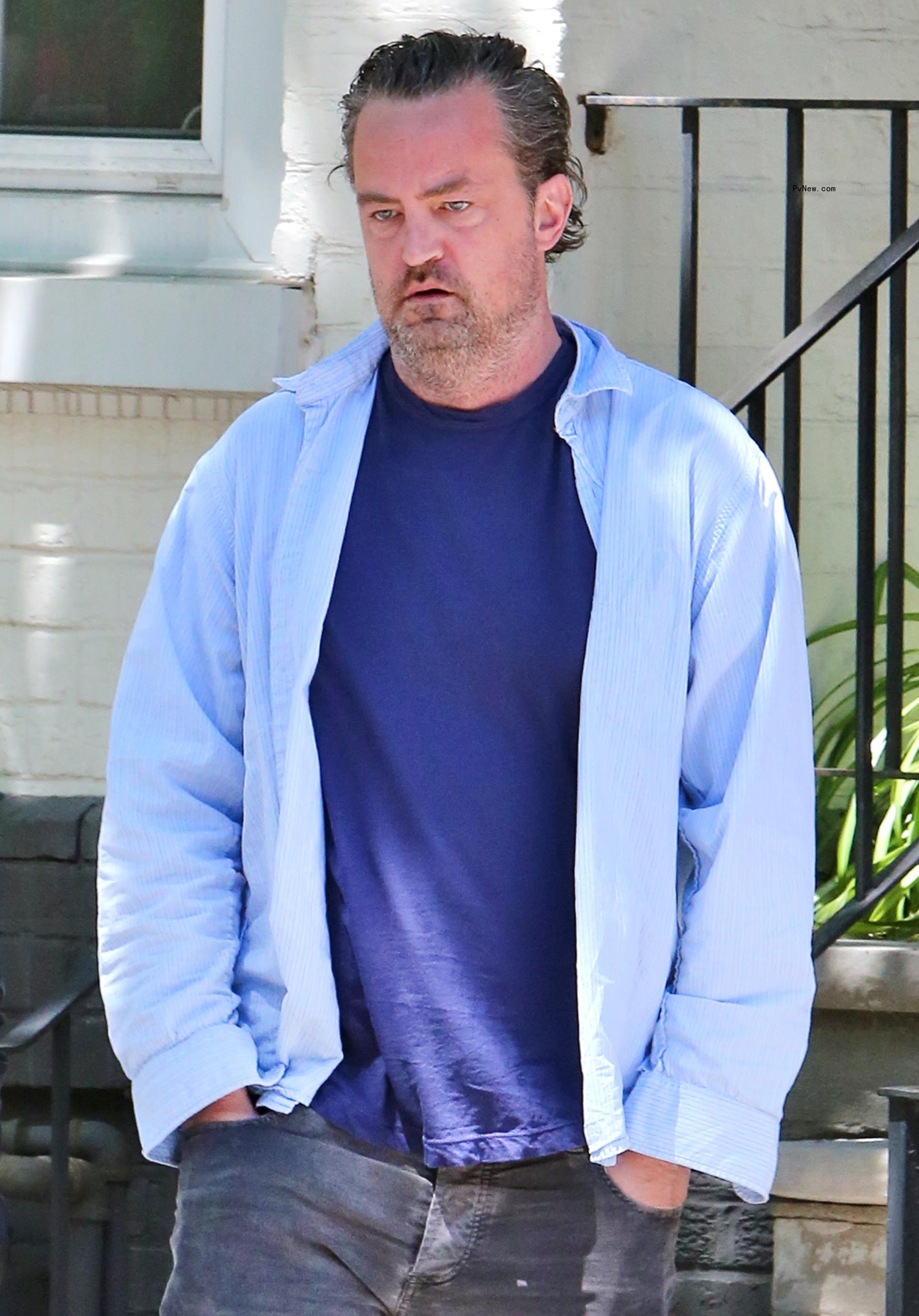 Matthew Perry walking