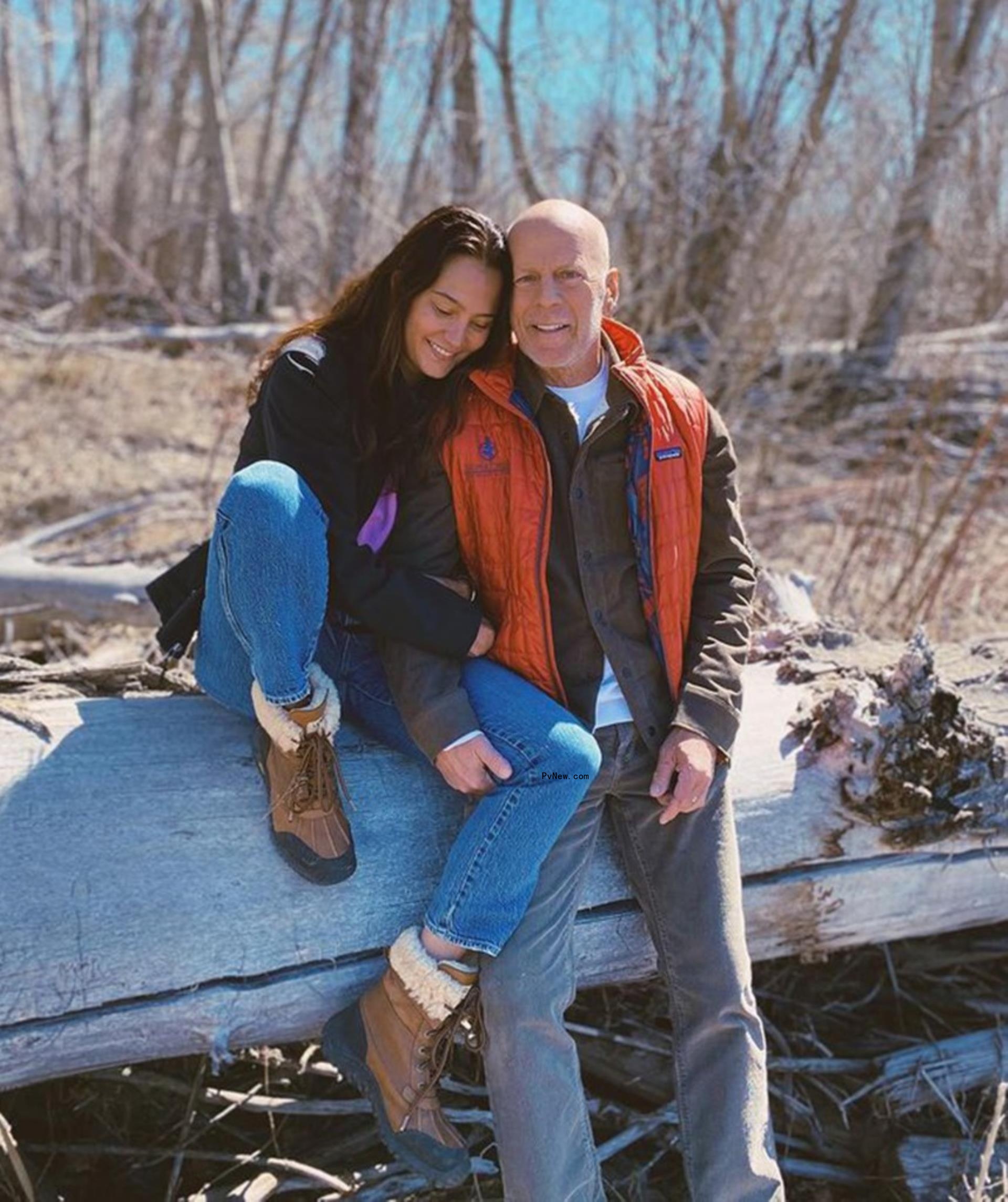 Pulp Fiction cast photo
